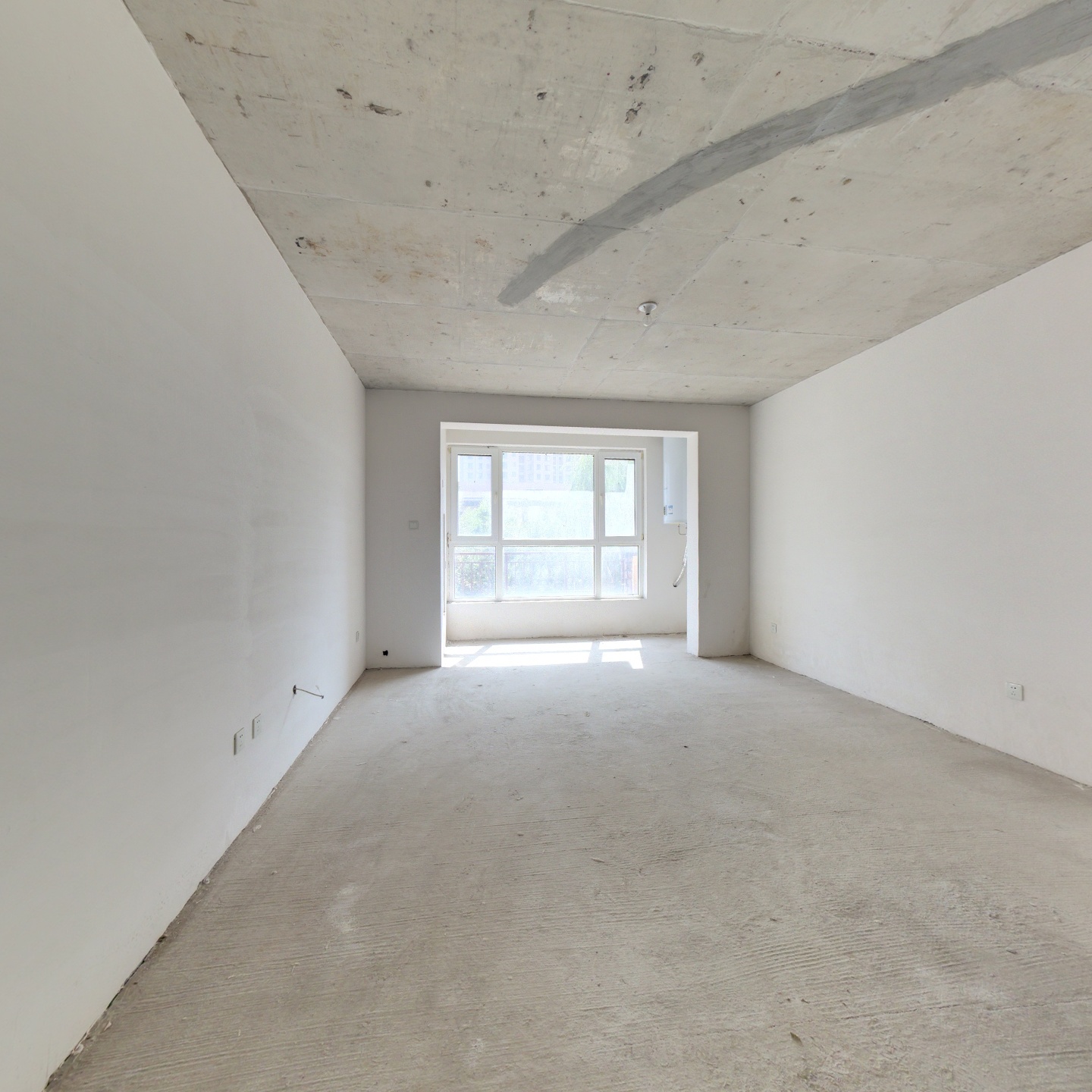 香邑溪谷玫瑰园南北通透三居洋房，70年大产权花园洋房