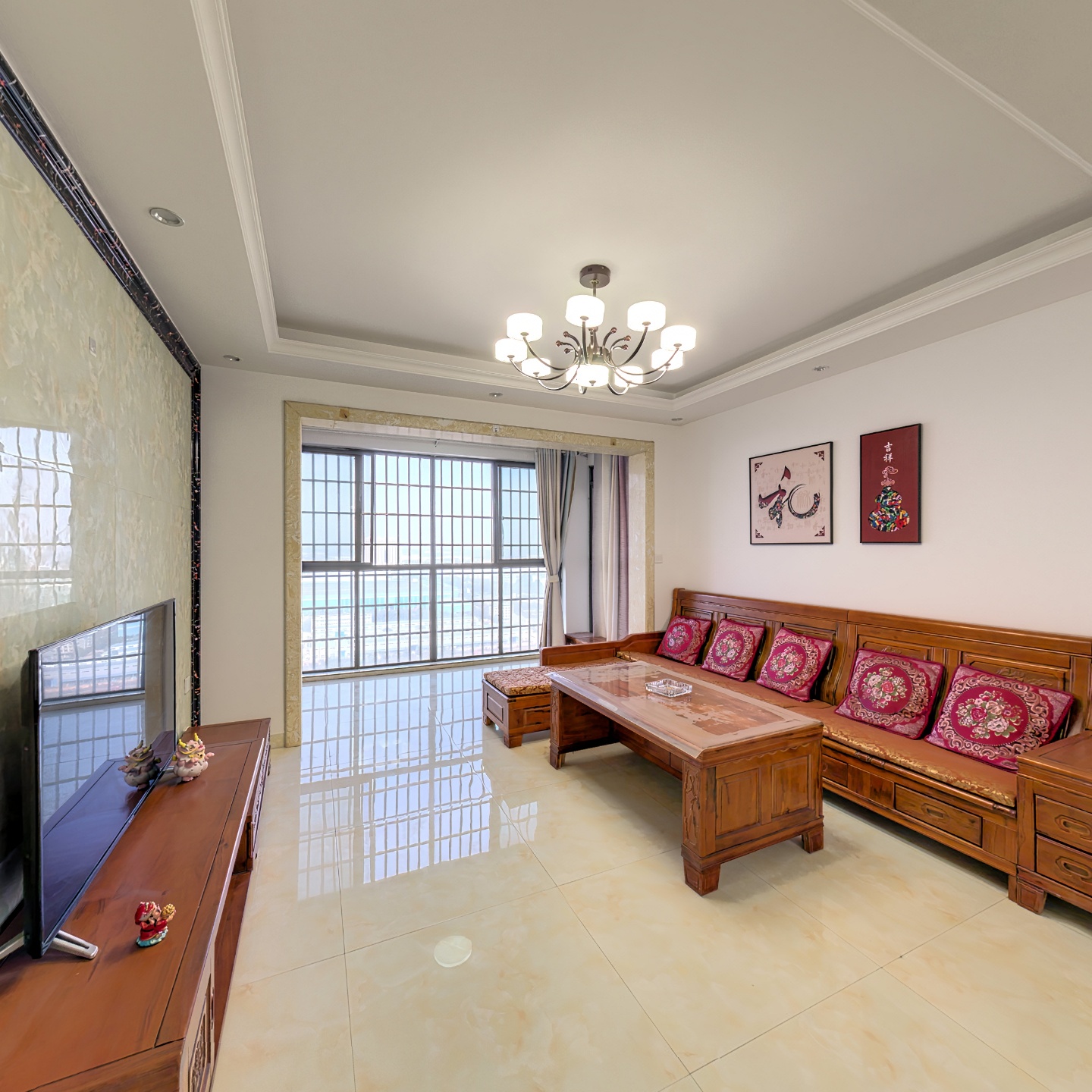 新上五江天娇业主自住精装四房可随时看房