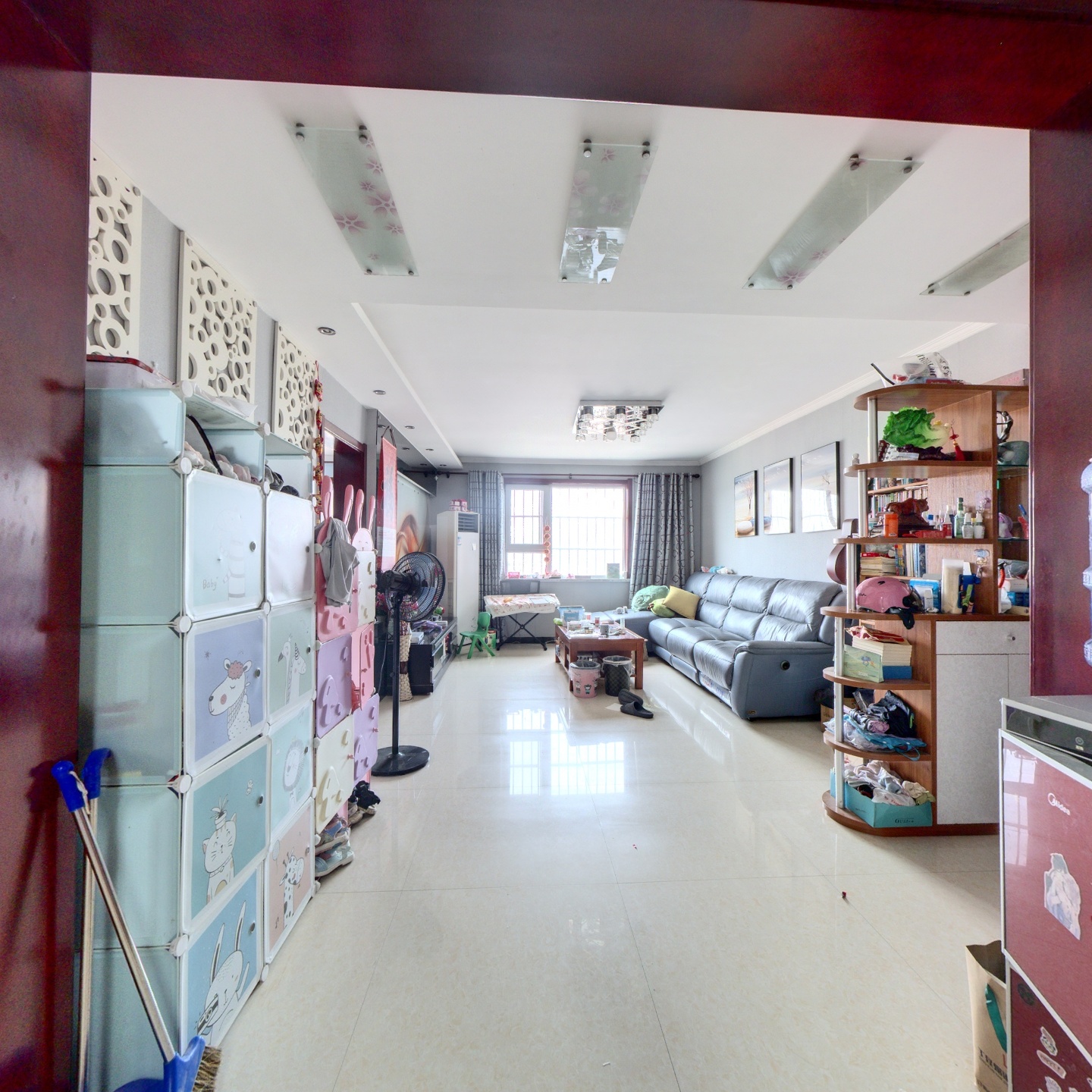 南向两居，精装修，好楼层，拎包入住