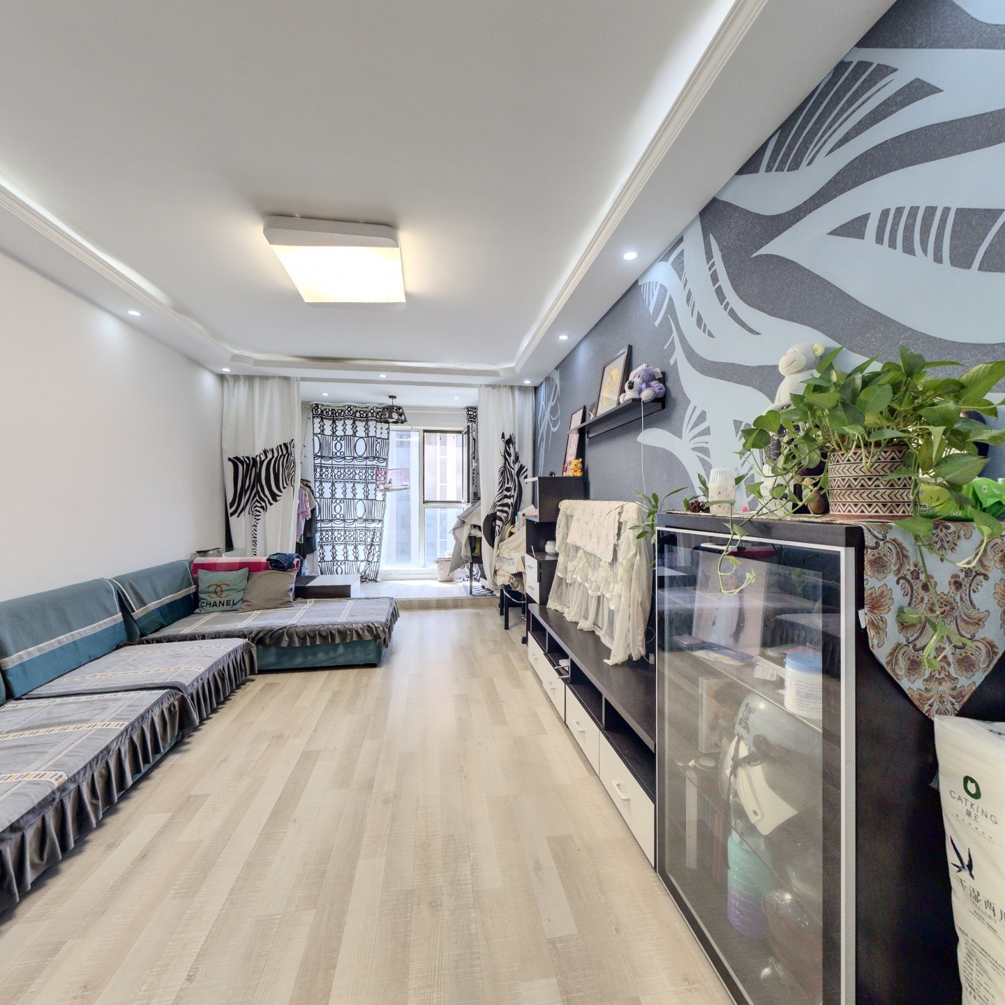 南北通透三居室，自住标准装修，视野开阔采光好