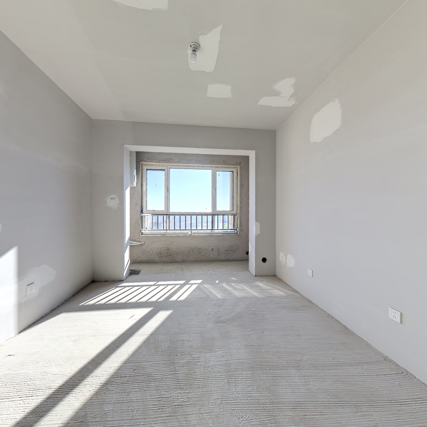 高铁新城区 汇元玖號院 两居室中高楼层无遮挡采光好