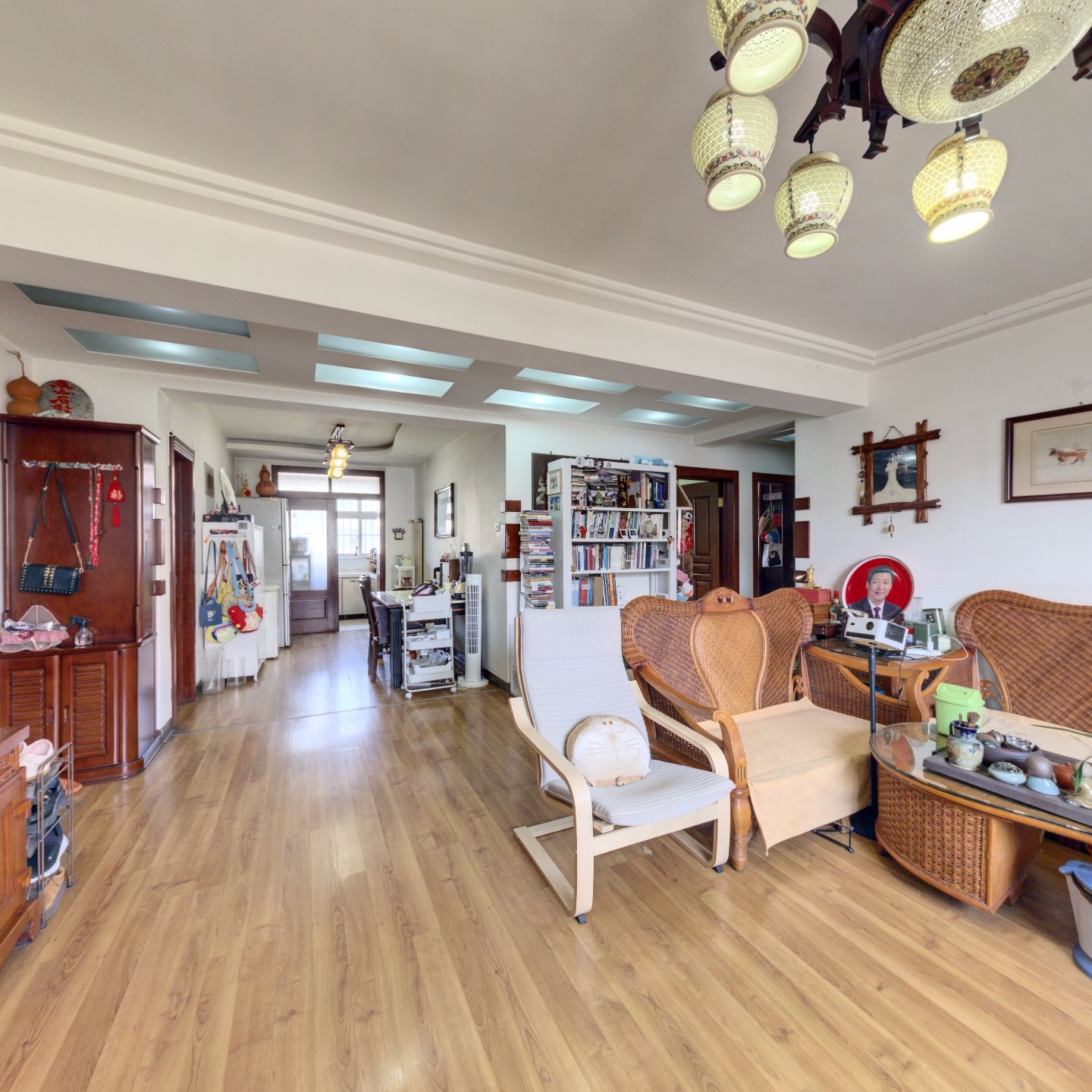 蓝天家园三室好户型带车位带地下室 12钟