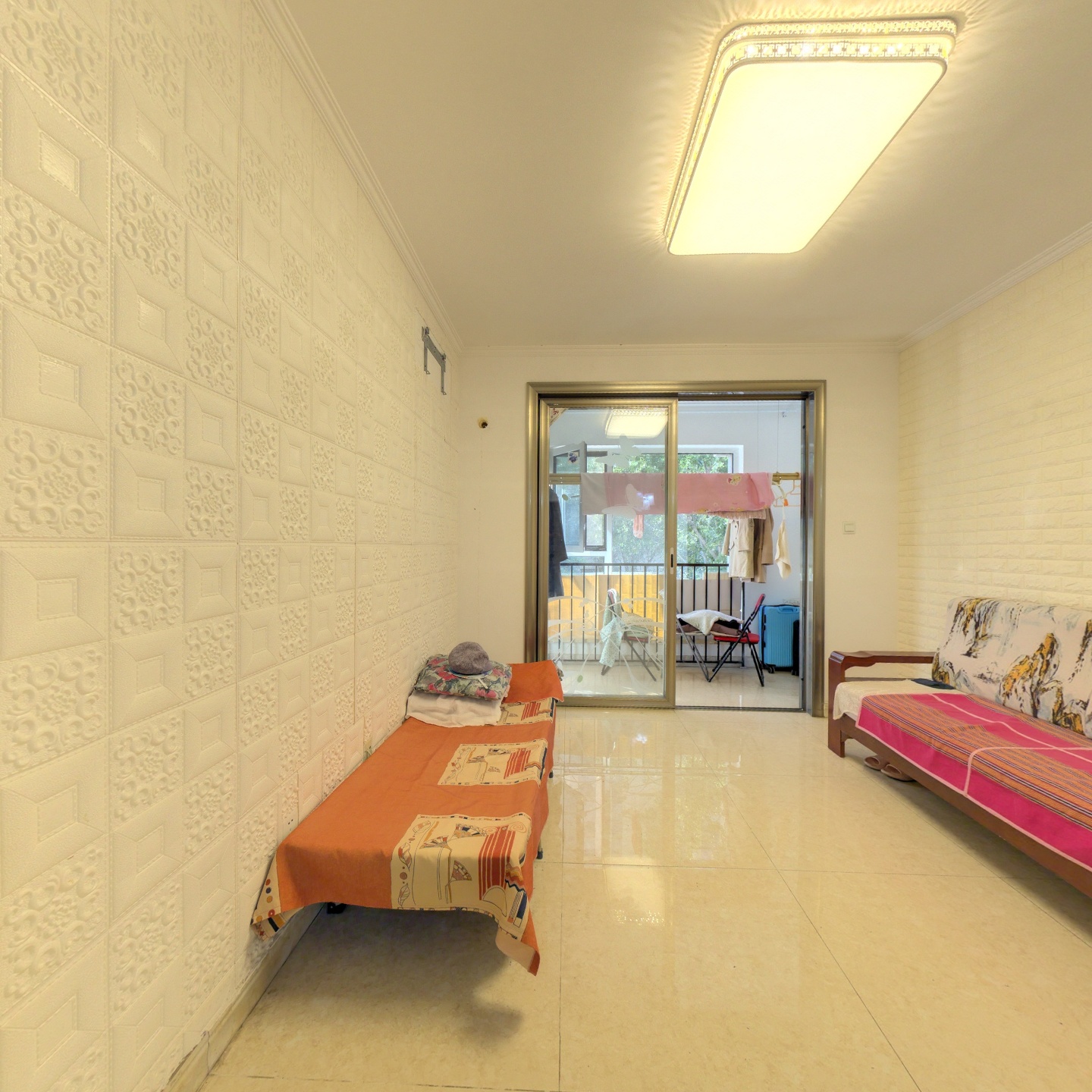 新上全南两居 房本满五 自住装修