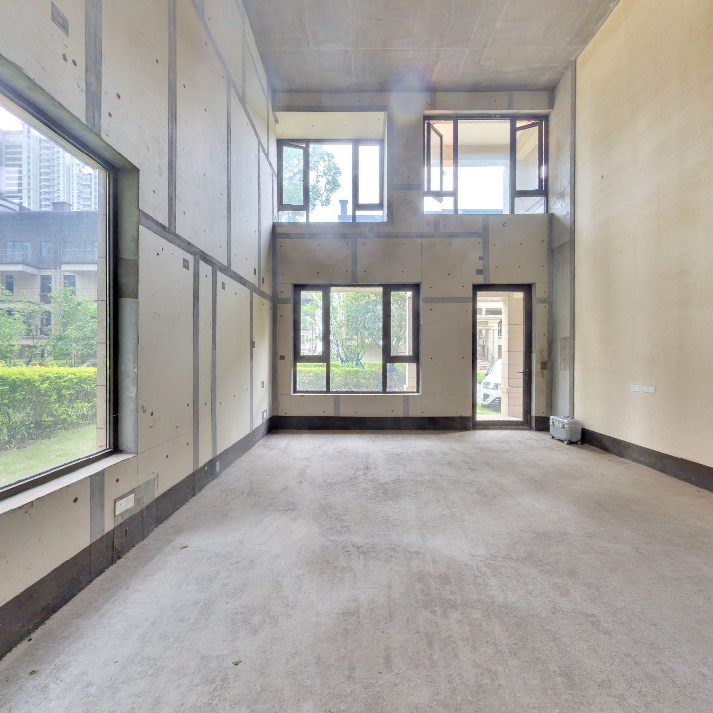 长沙南湘江科学城 高铁旁 地铁口 央企品质大盘毛坯4房