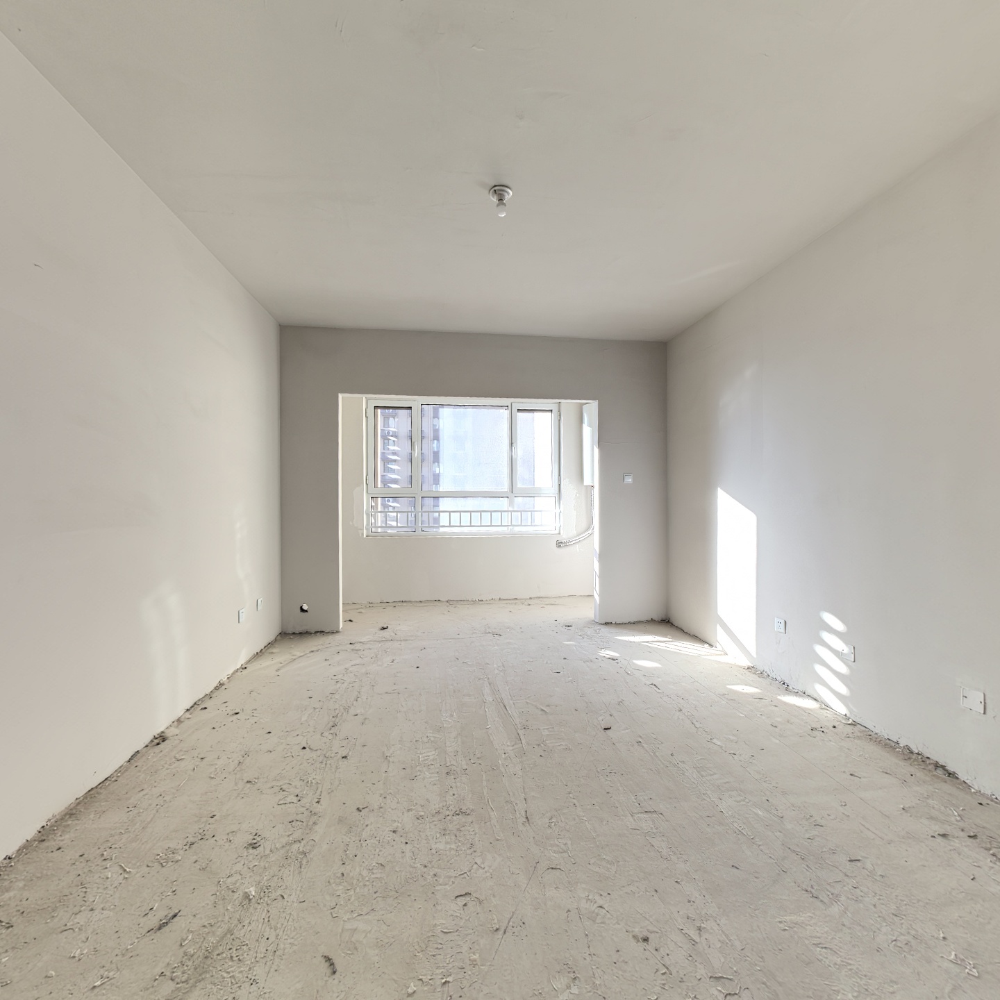 南北通透，三居双卫，新小区，人车分流，绿化好