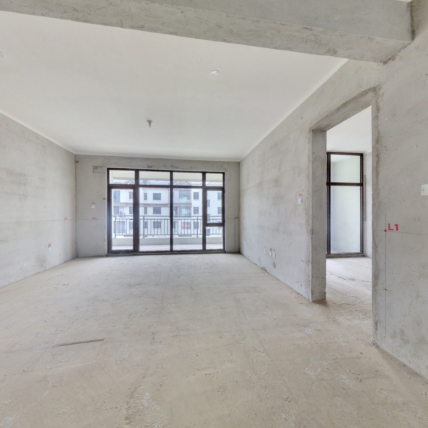 出售 凤麟府南北通透洋房三居双卫  采光好