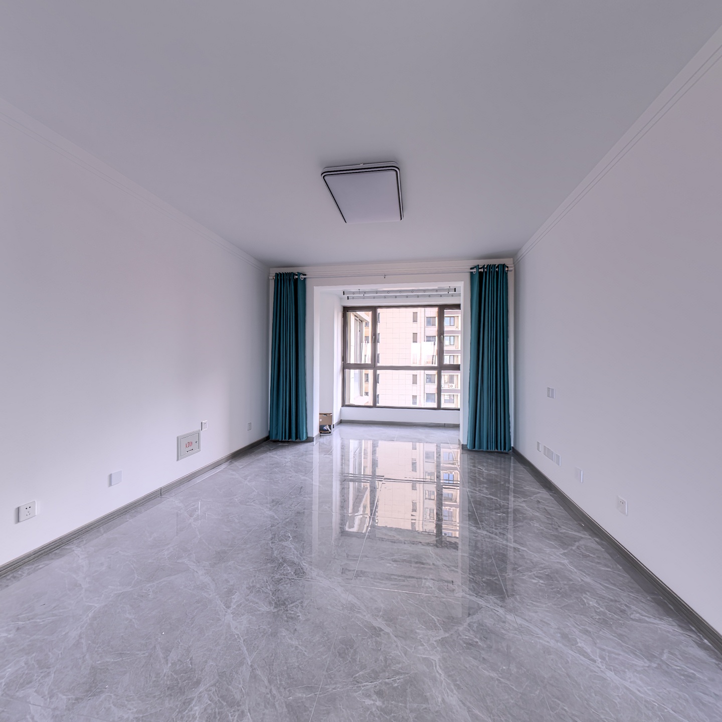 此房房本在手 方便交易 无贷款 集中供暖 保利物业