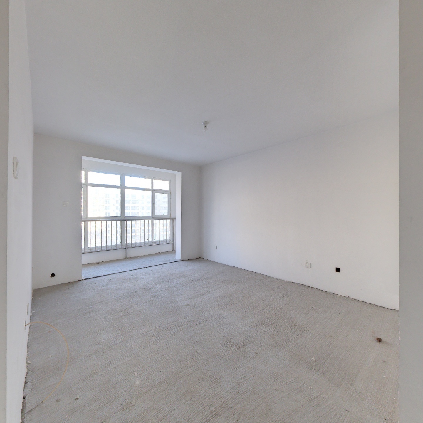 小区环境优美，有人工水系，宜居好去处