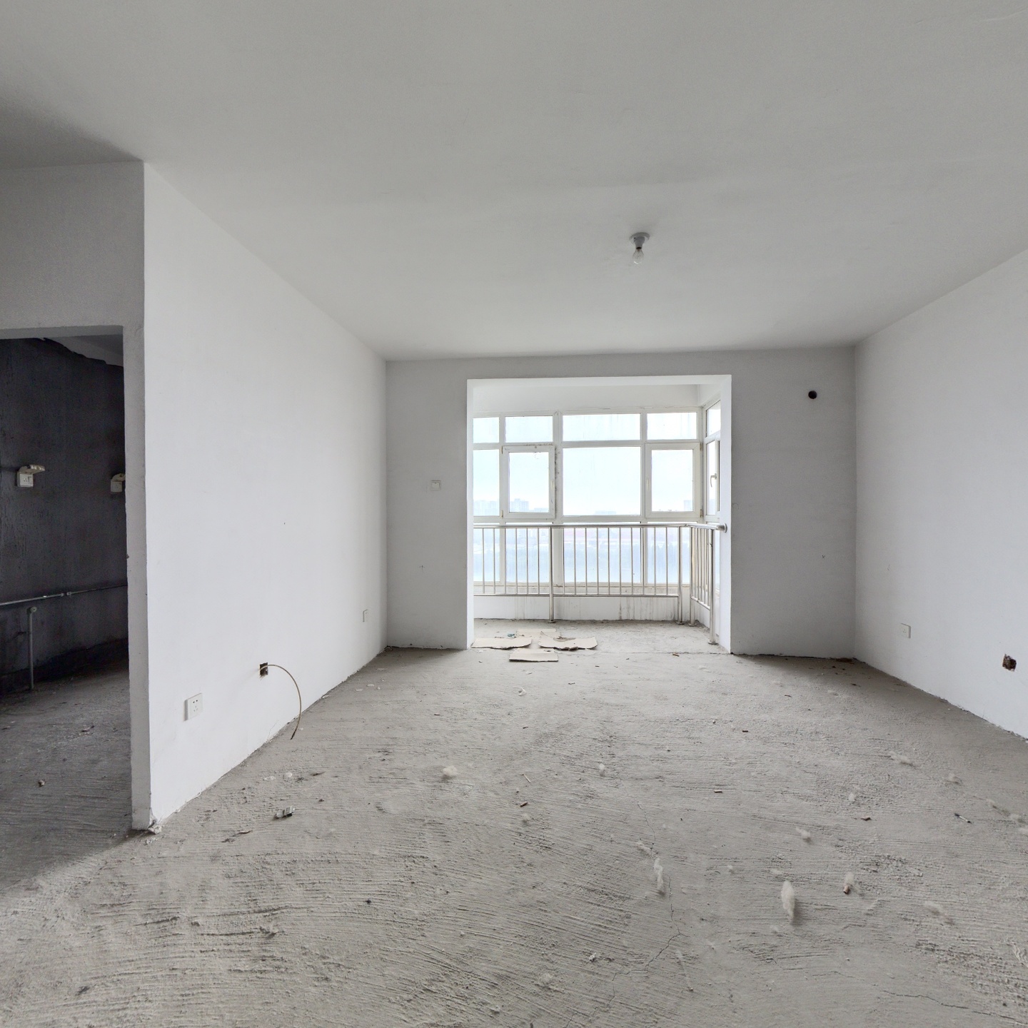 双塔户口房本满五唯一税费少南向住在不是公寓楼