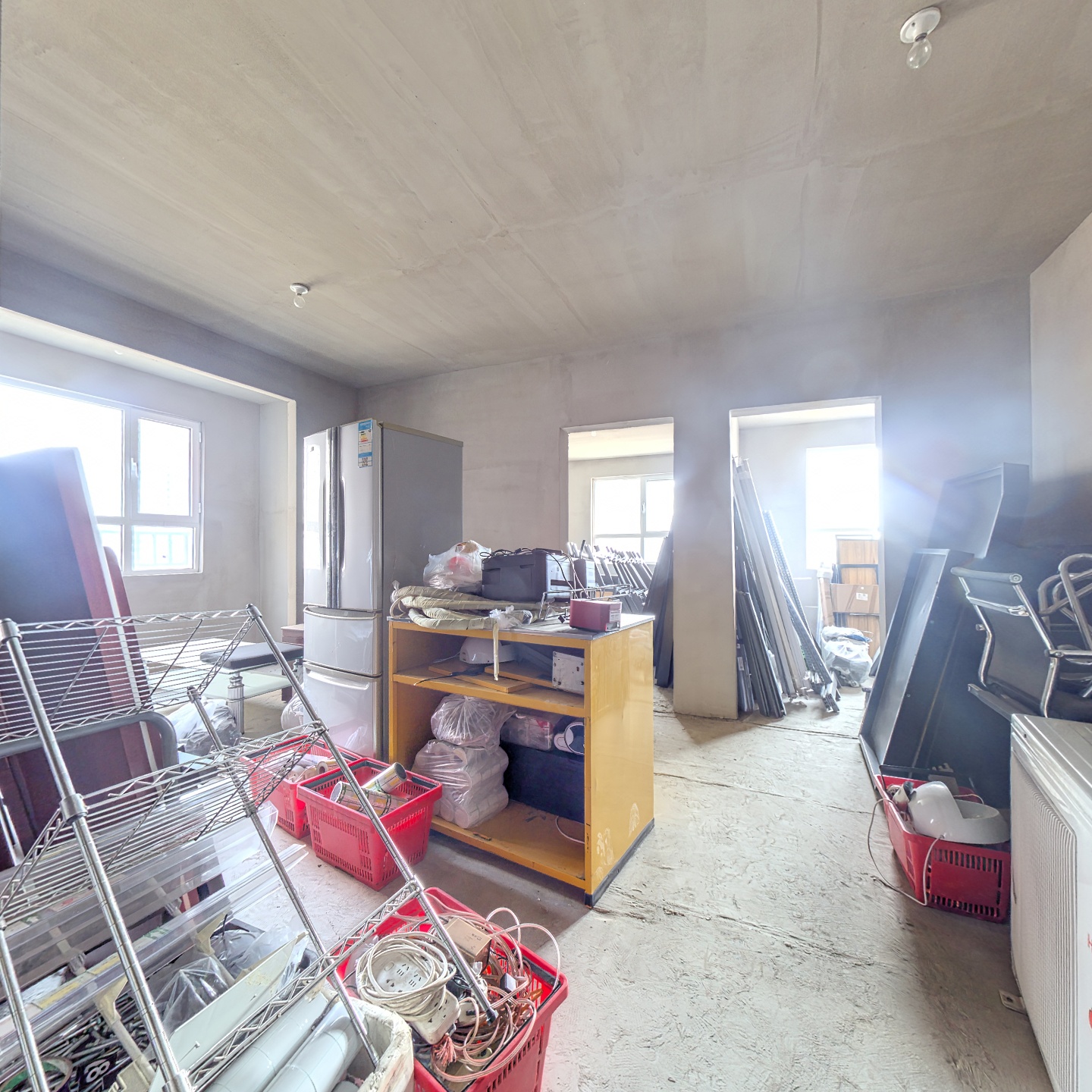 楼栋位置好可以达到全天采光，户型好，视野好