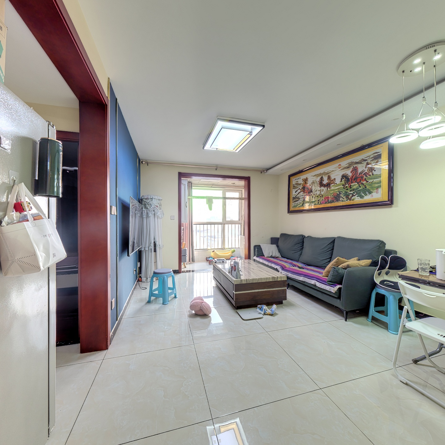 开发区全南两居精装修  交通方便