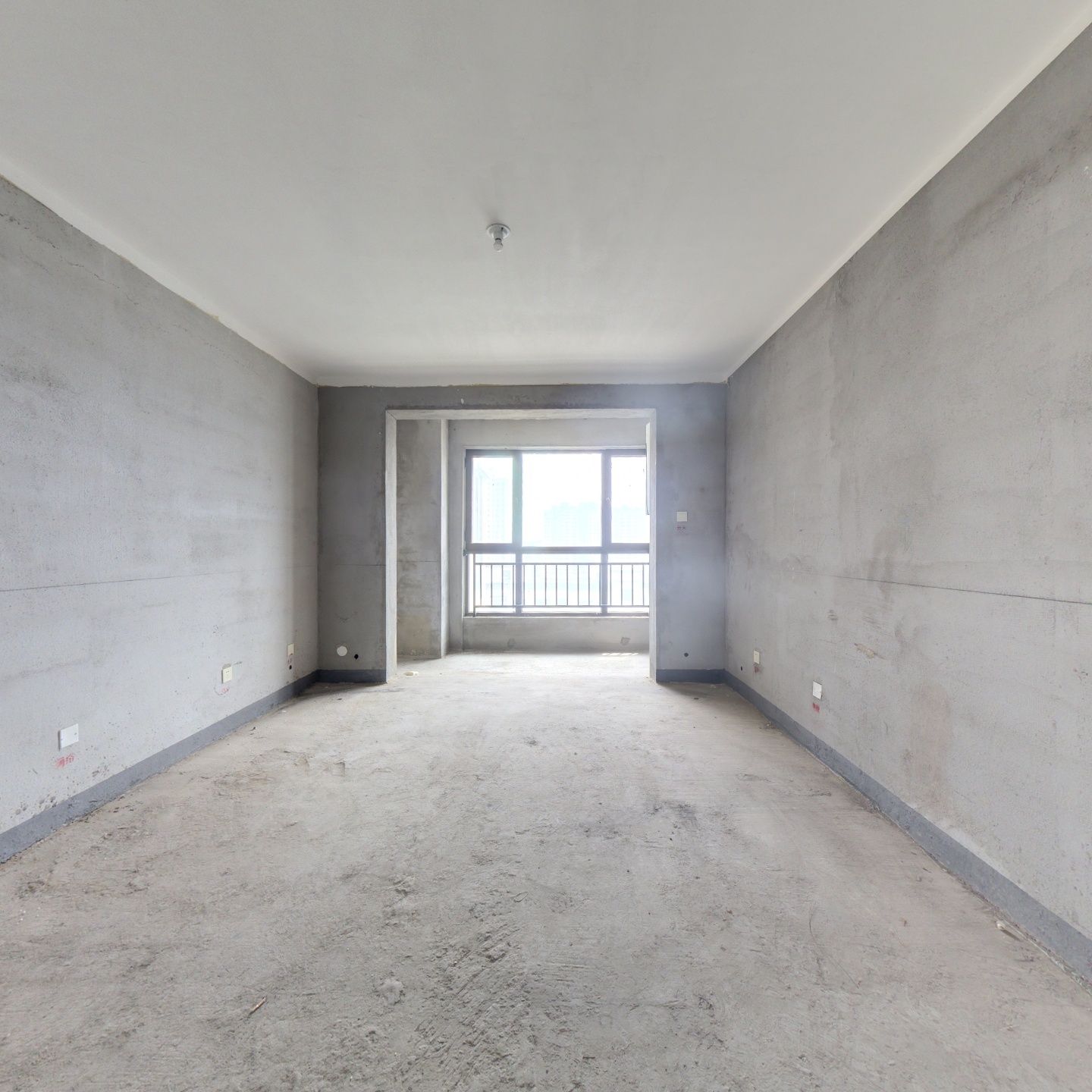 南北通透三居集中供暖 人车分流 保利物业管家式服务