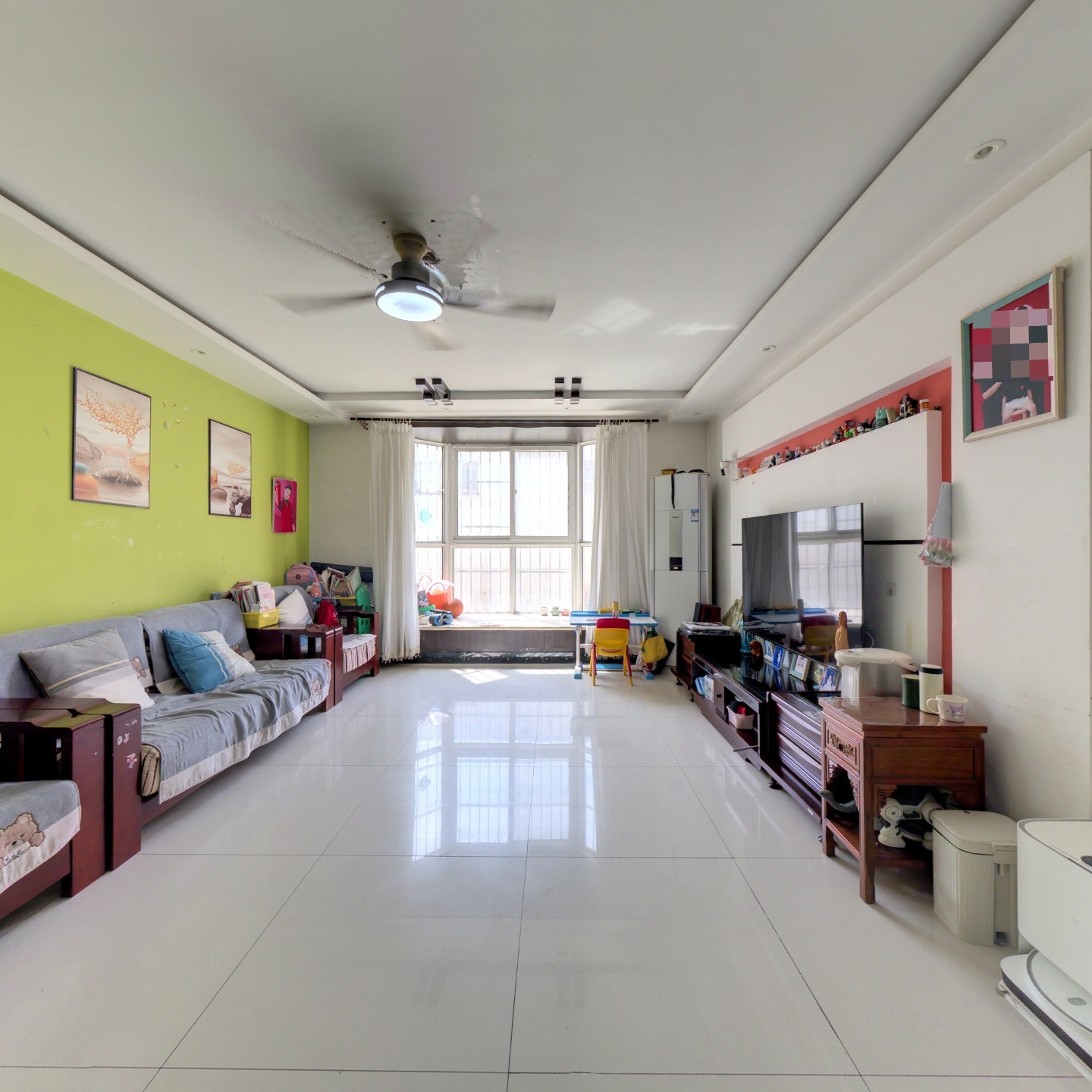 德信公园旁大三居 低楼层双卫户型  居住舒适 出行方便