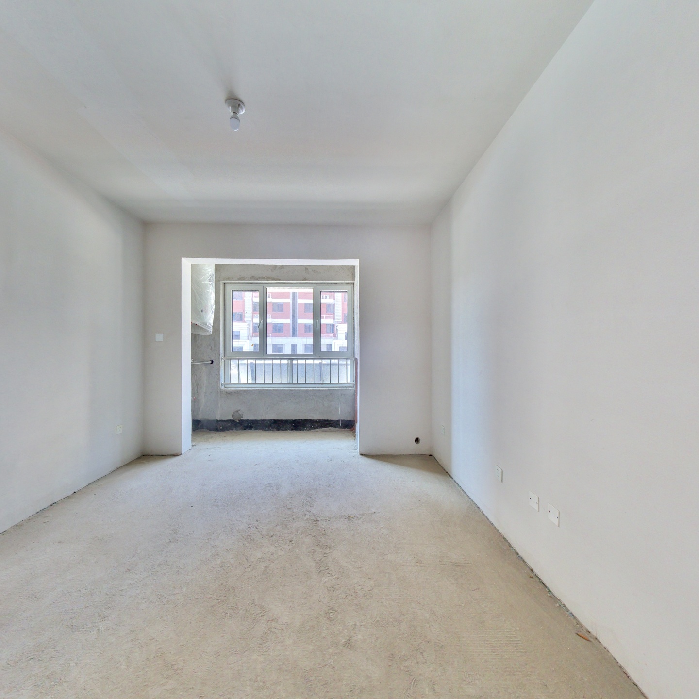 低于同户型成交价 双语旁边 电梯洋房 集中供暖社区