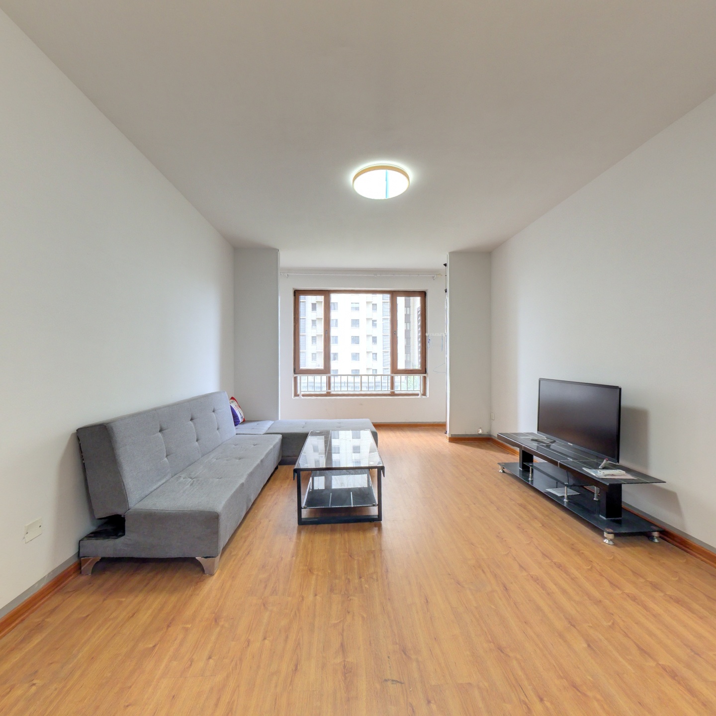 新干线南北通透三居  两梯四户采光好 随时看房