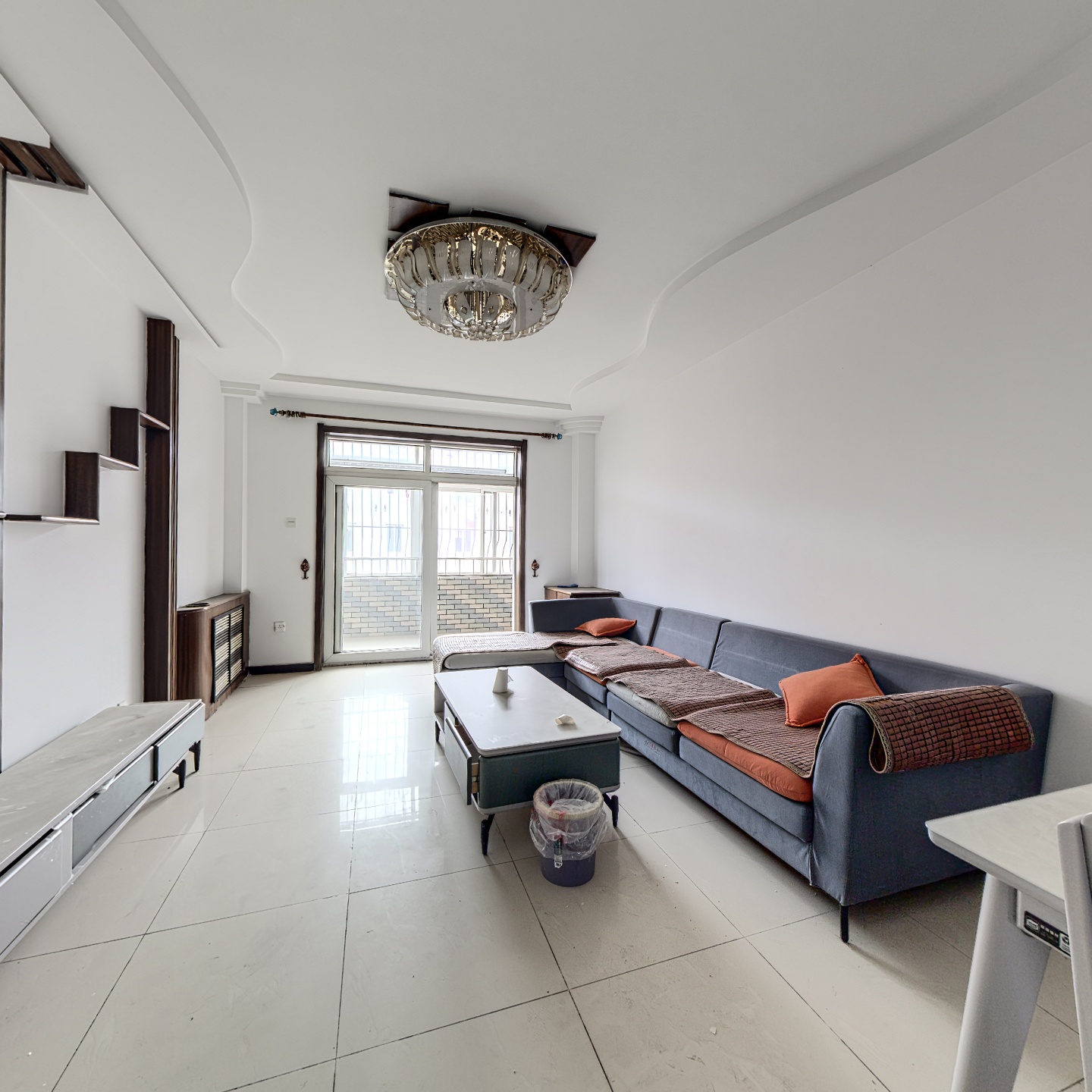 开发区 集中供暖 免费停车 采光视野佳