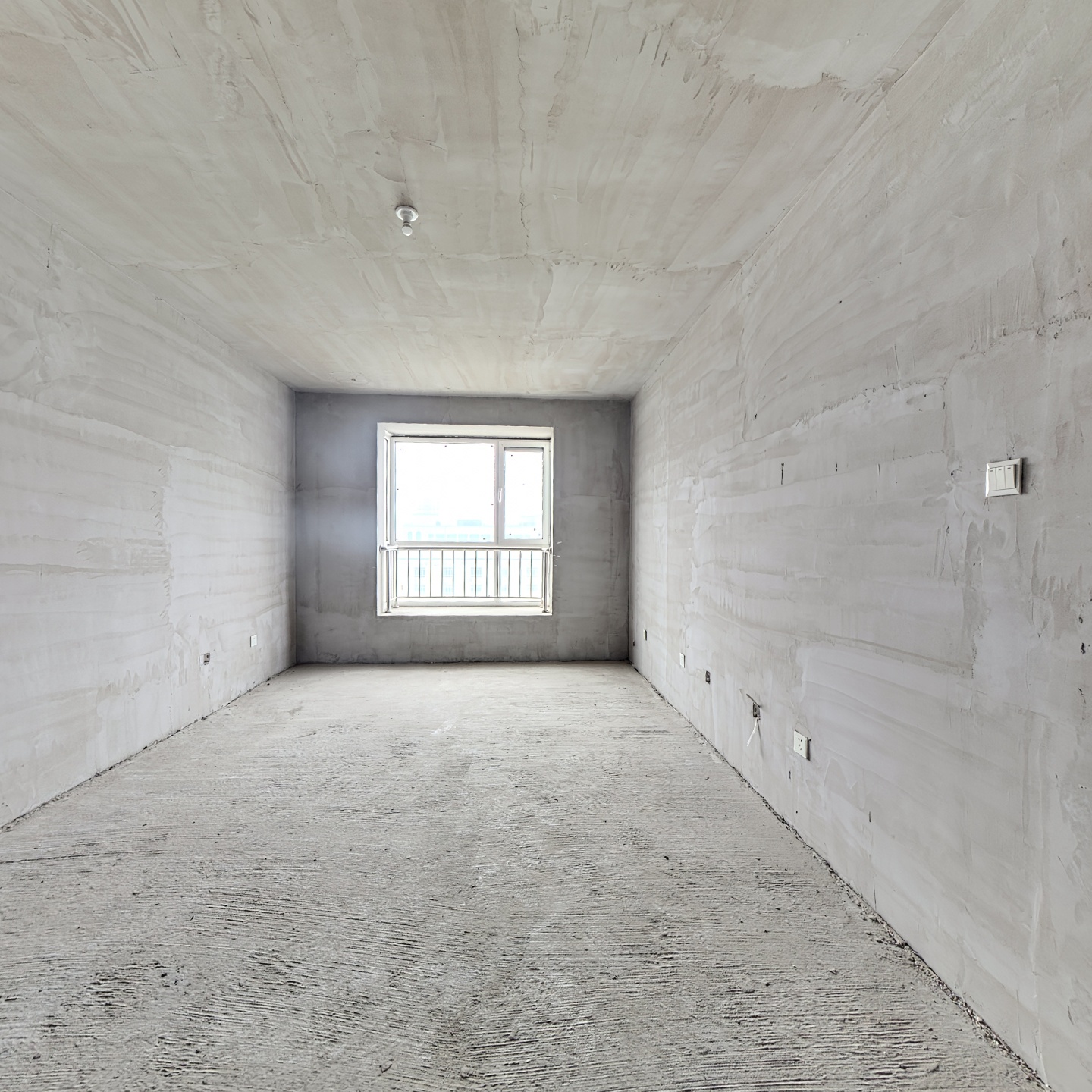 范阳路沿线 两居室  采光好  出行方便