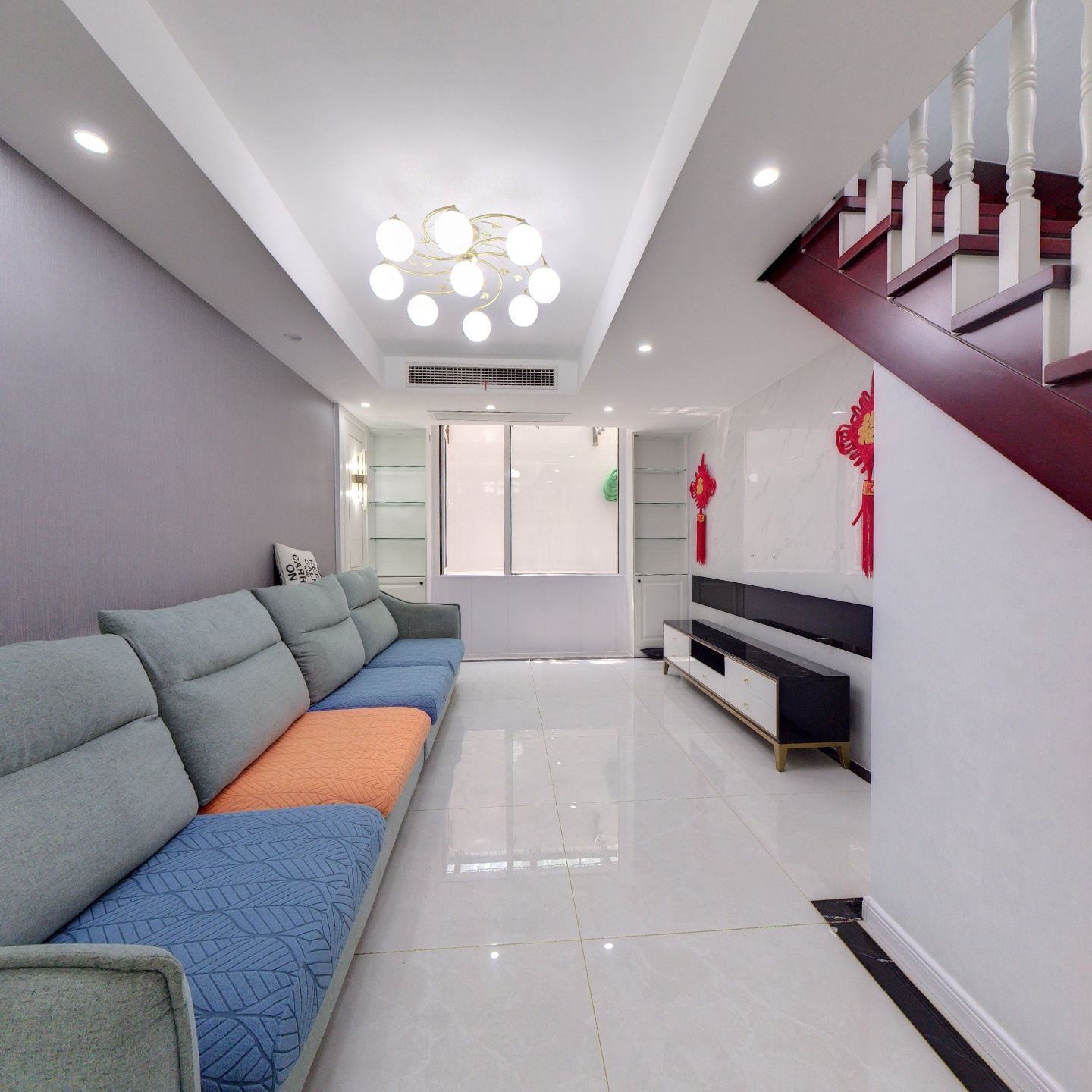 K2狮子城南区 5室2厅 南 北