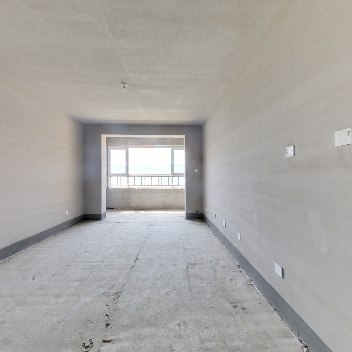 位置优越，交通便利，配套齐全！