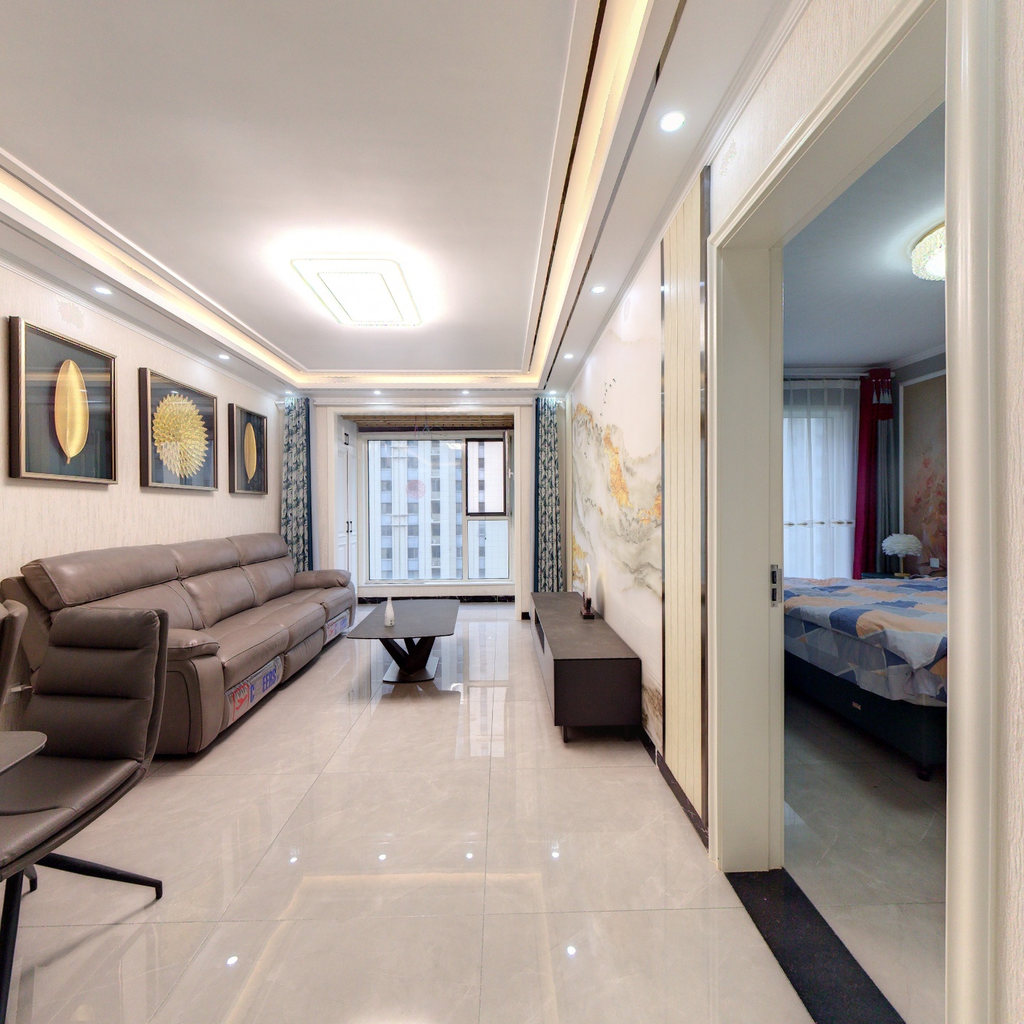 自住装修 中层 满二 带家具家电 视野采光好