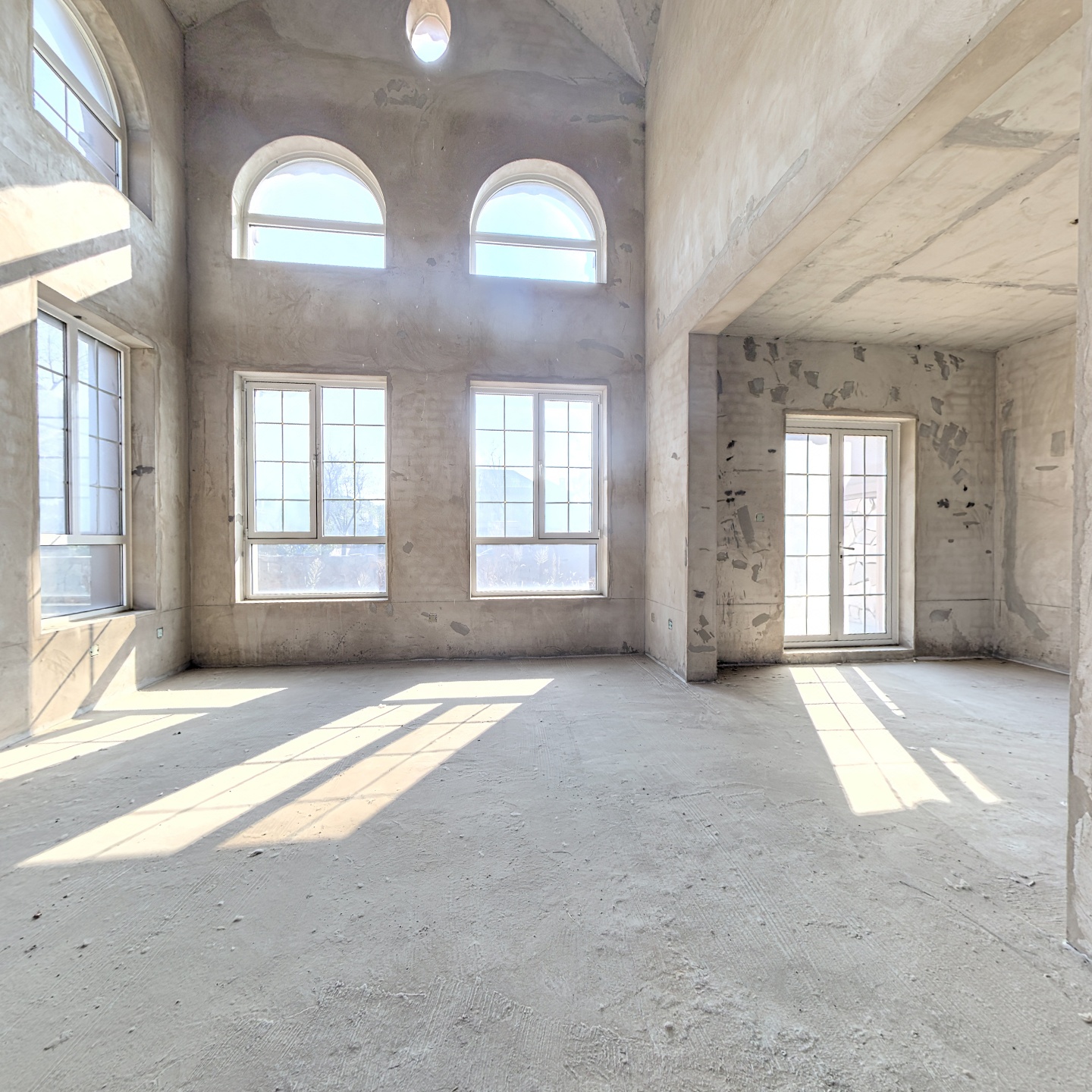 独栋别墅，美国工匠风格，房本满二随时过户。