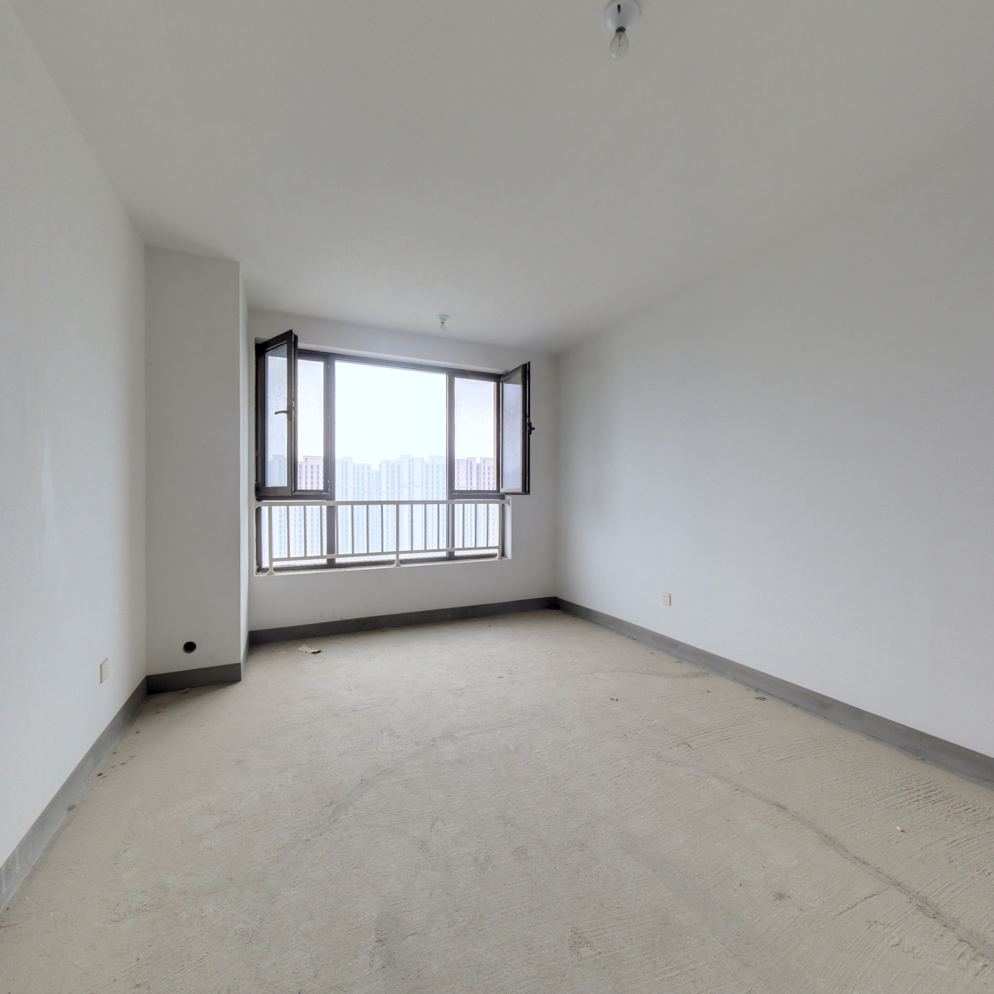 涿州东站，鸿坤理想湾全阳大两居室，次卧大窗户采光好