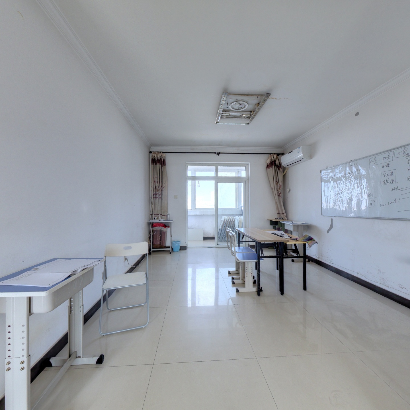 成熟社区，2008年的经典板楼和别墅一体社区。