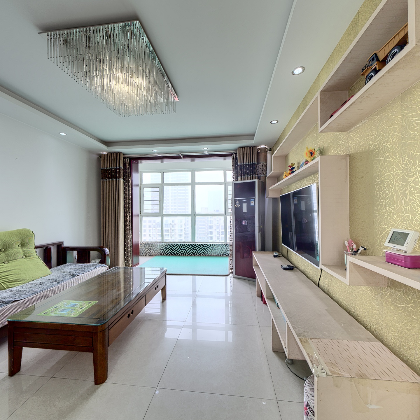 凯旋门南北通透精装三居  好楼层 全天采光 房本满五