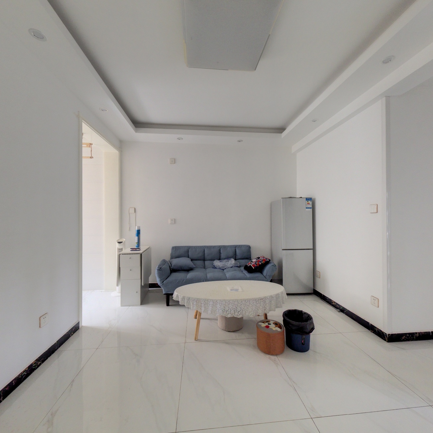 七十年大产权  南向一居.........