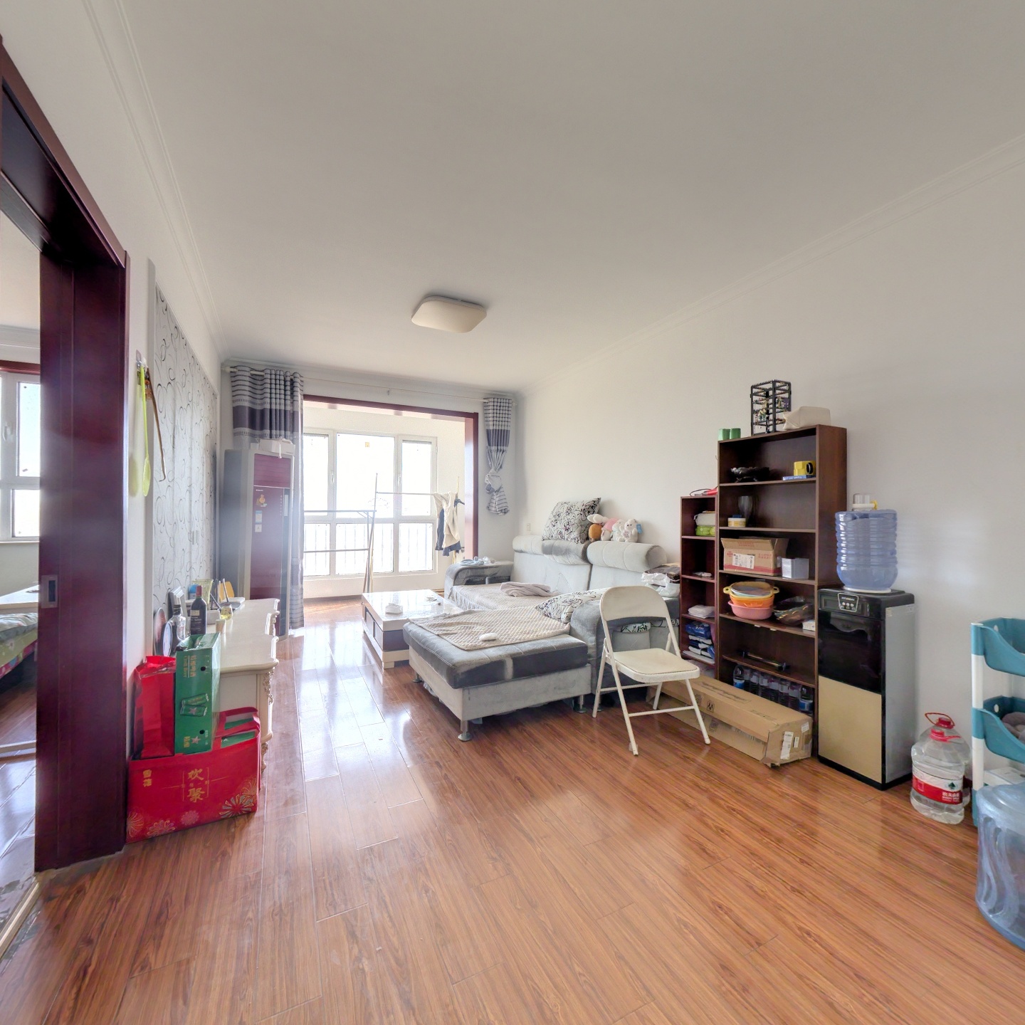 此房格局户型方正，好楼栋位置，采光好。