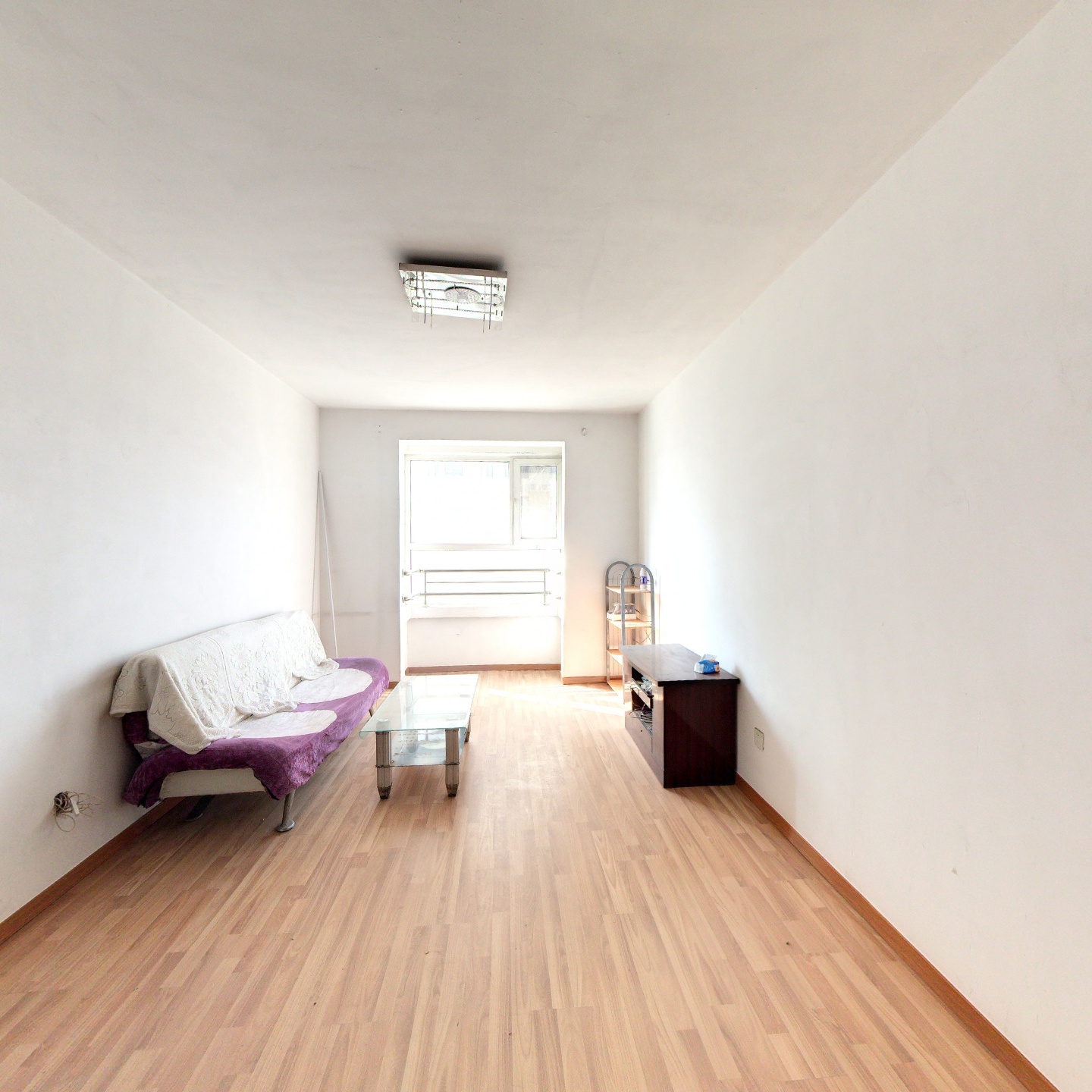 水岸花城 两居室  向阳户型  低楼层