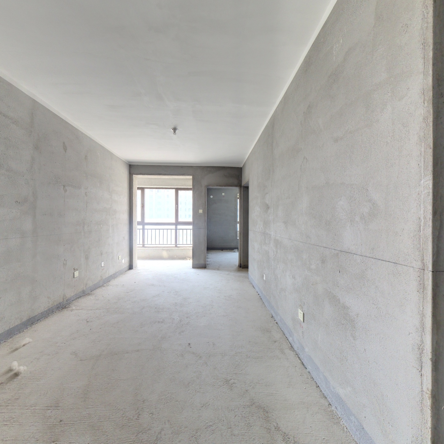 出售天伦湾·嘉园小区，集中供暖，保利物业，