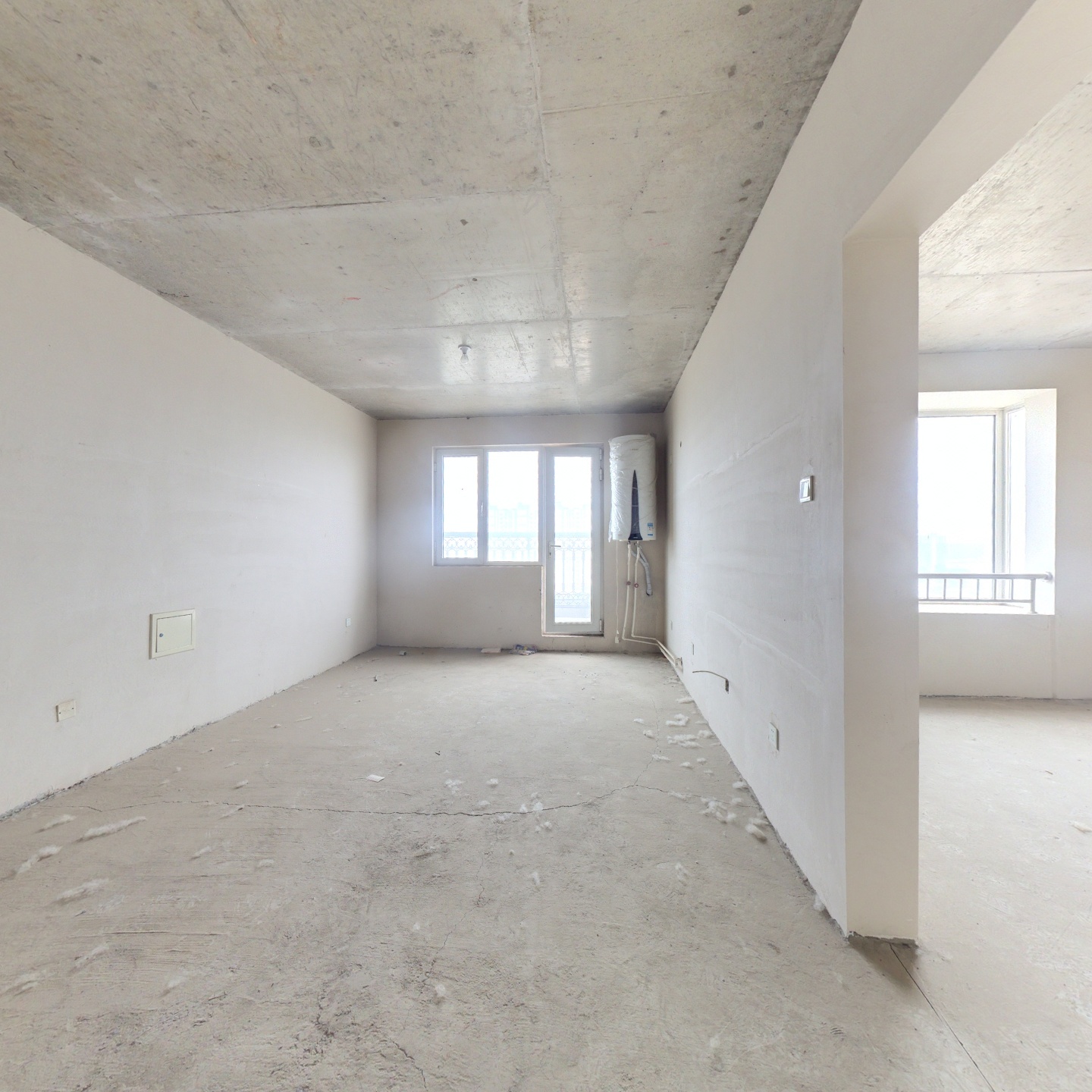 有楼位好 采光充足  车位 地下室 毛坯随意装修