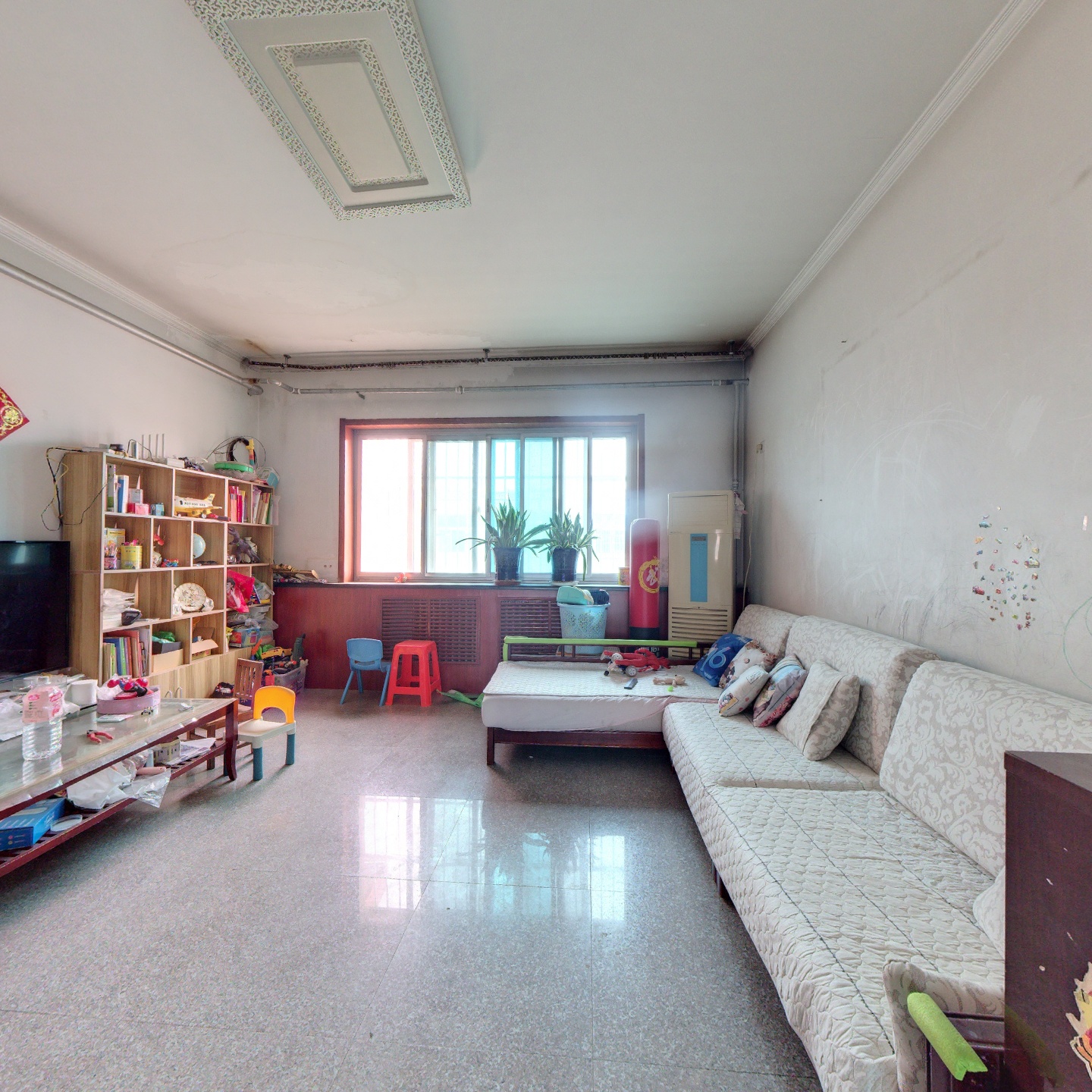 70年大产权，近东兴街，南北通透三居室，采光好视野好