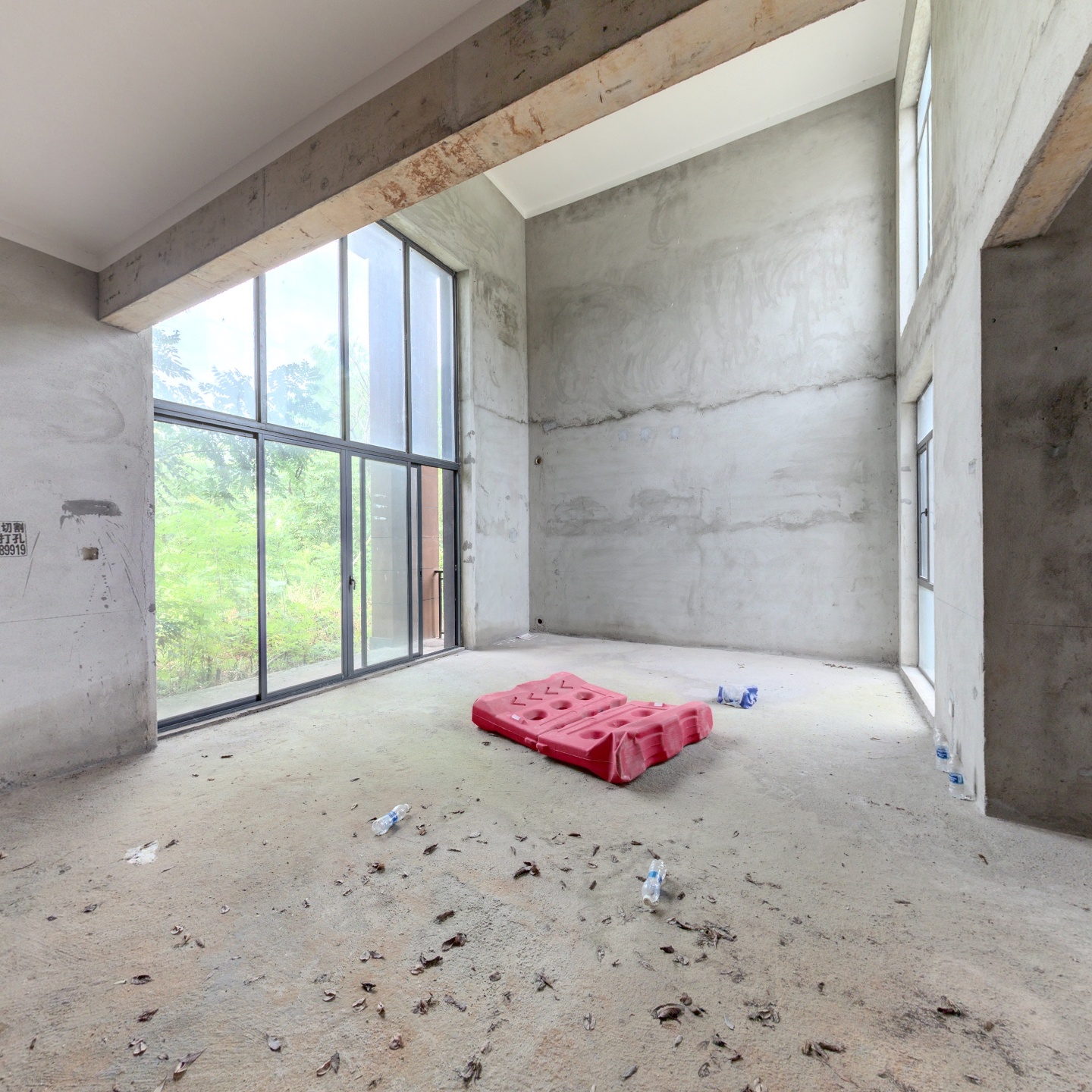 私人花园200平 罕见双拼大别墅 业主诚意出 临水而居