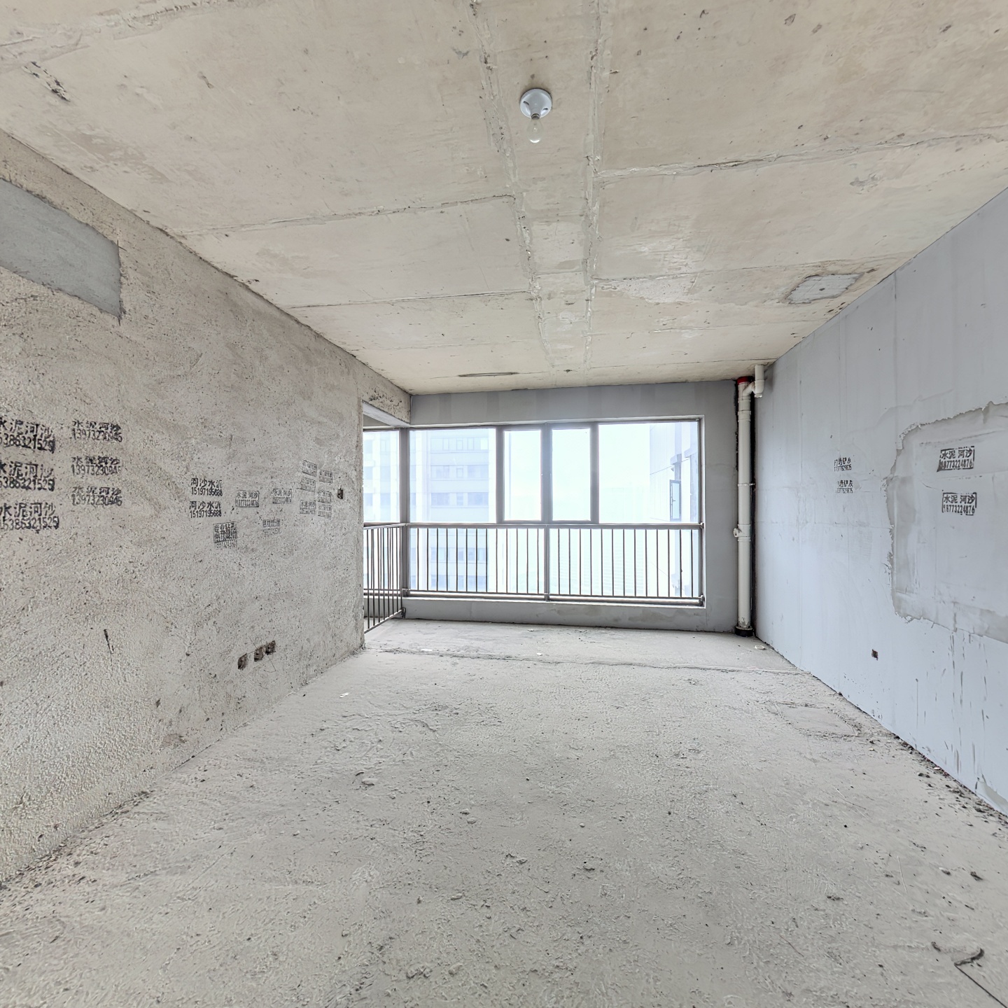 步步高新天地繁华大型商场旁 上师大读建元