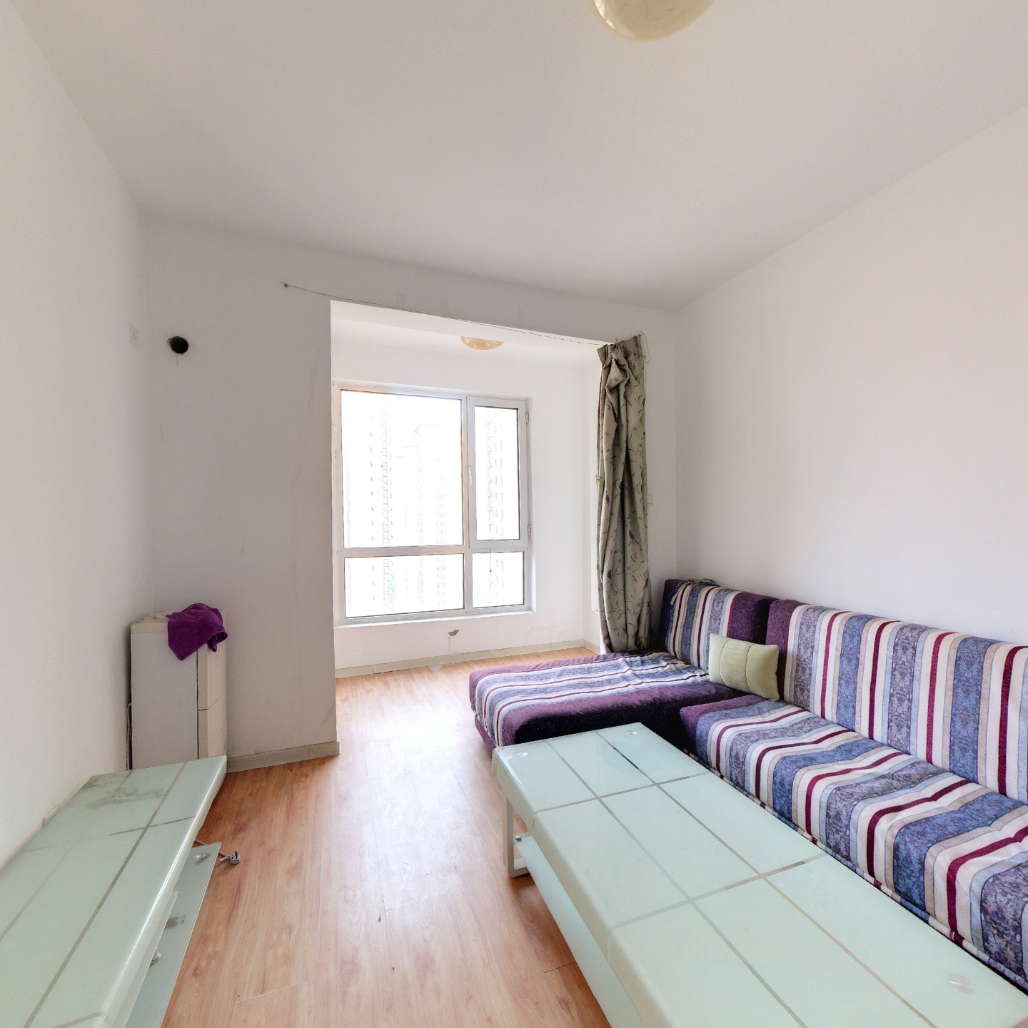 大社区，中高楼层，采光充足，德信公园旁