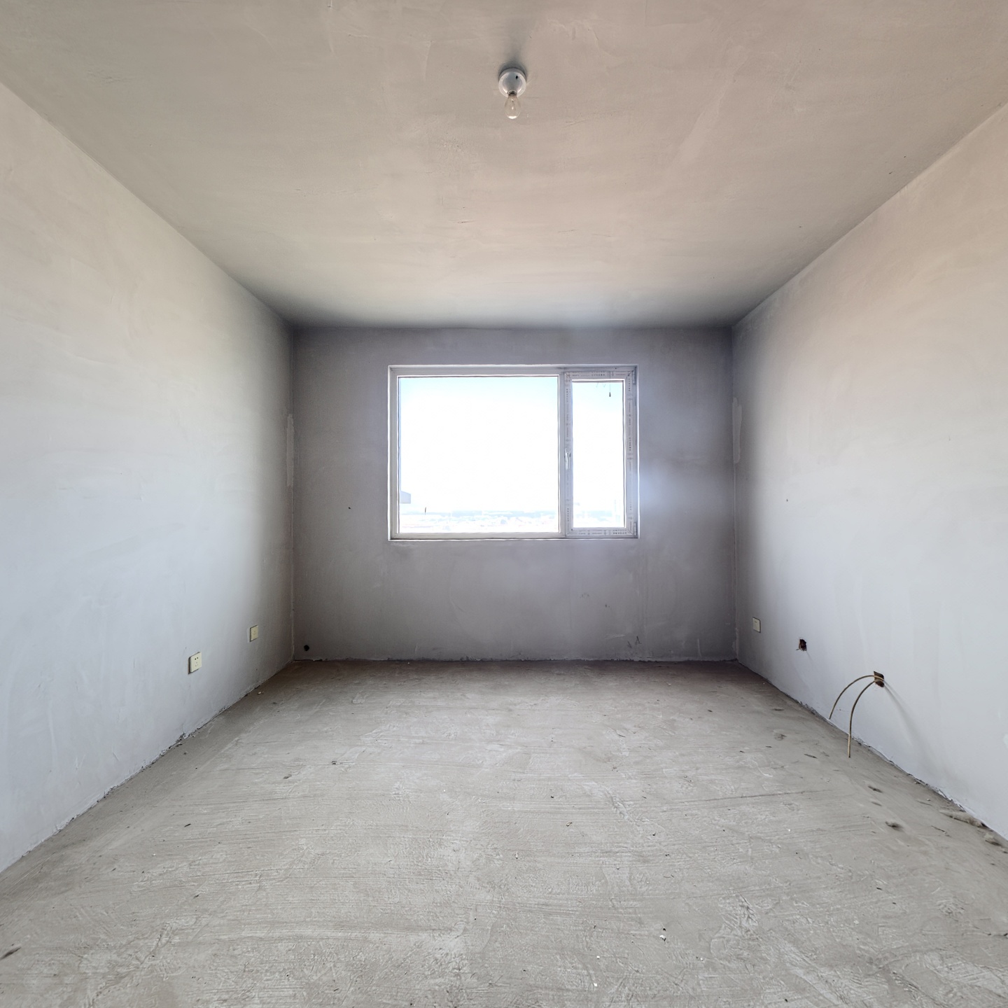 南北三居 高楼层 位置好 满五年 毛坯房 全天采光