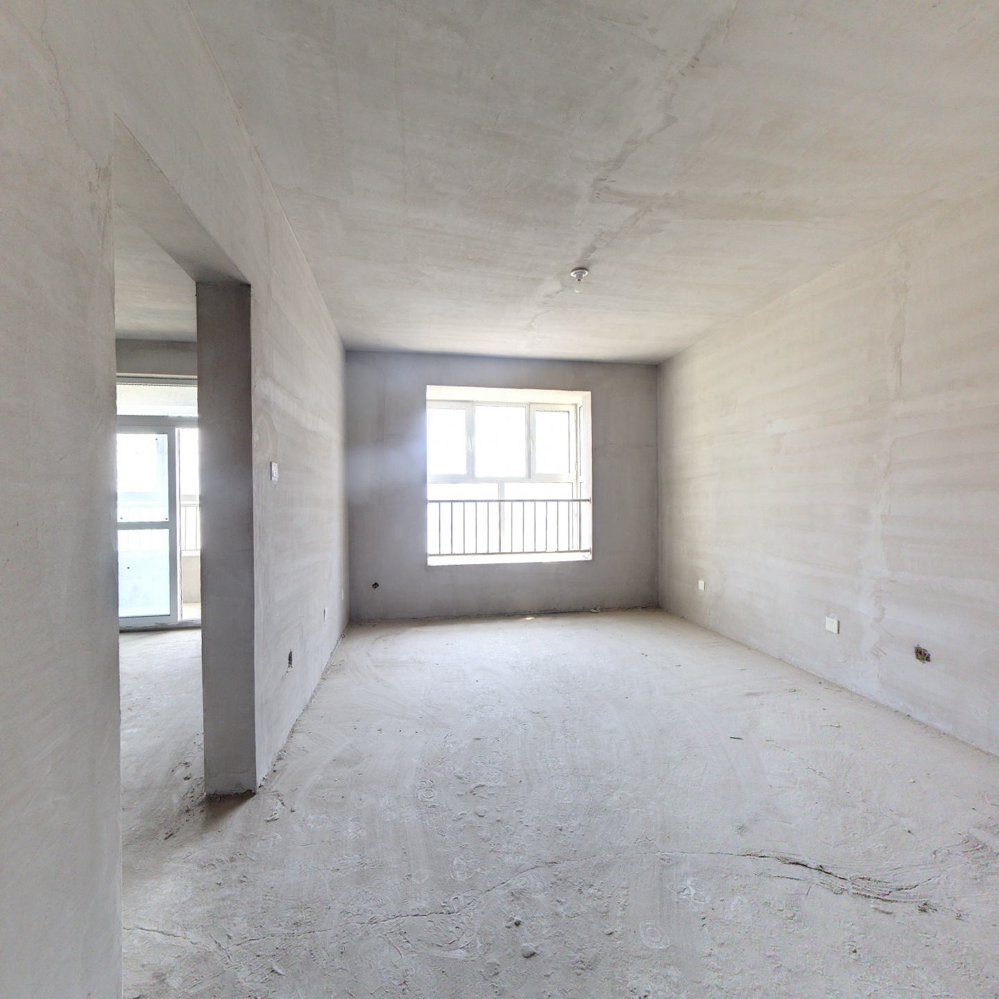 繁华购物广场、健身房、电影院、吃喝玩、