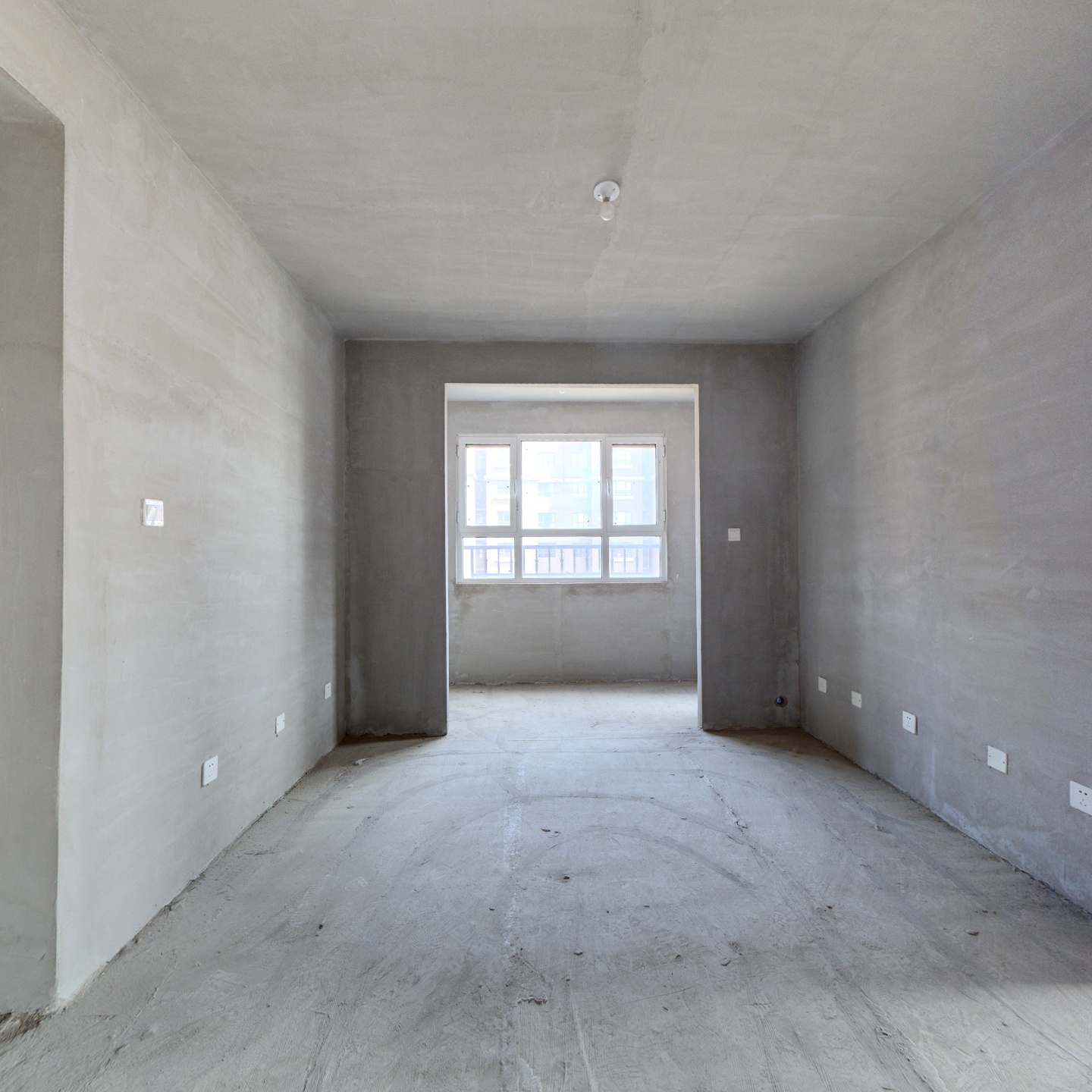 南向2居 户型方正 全天采光  视野好