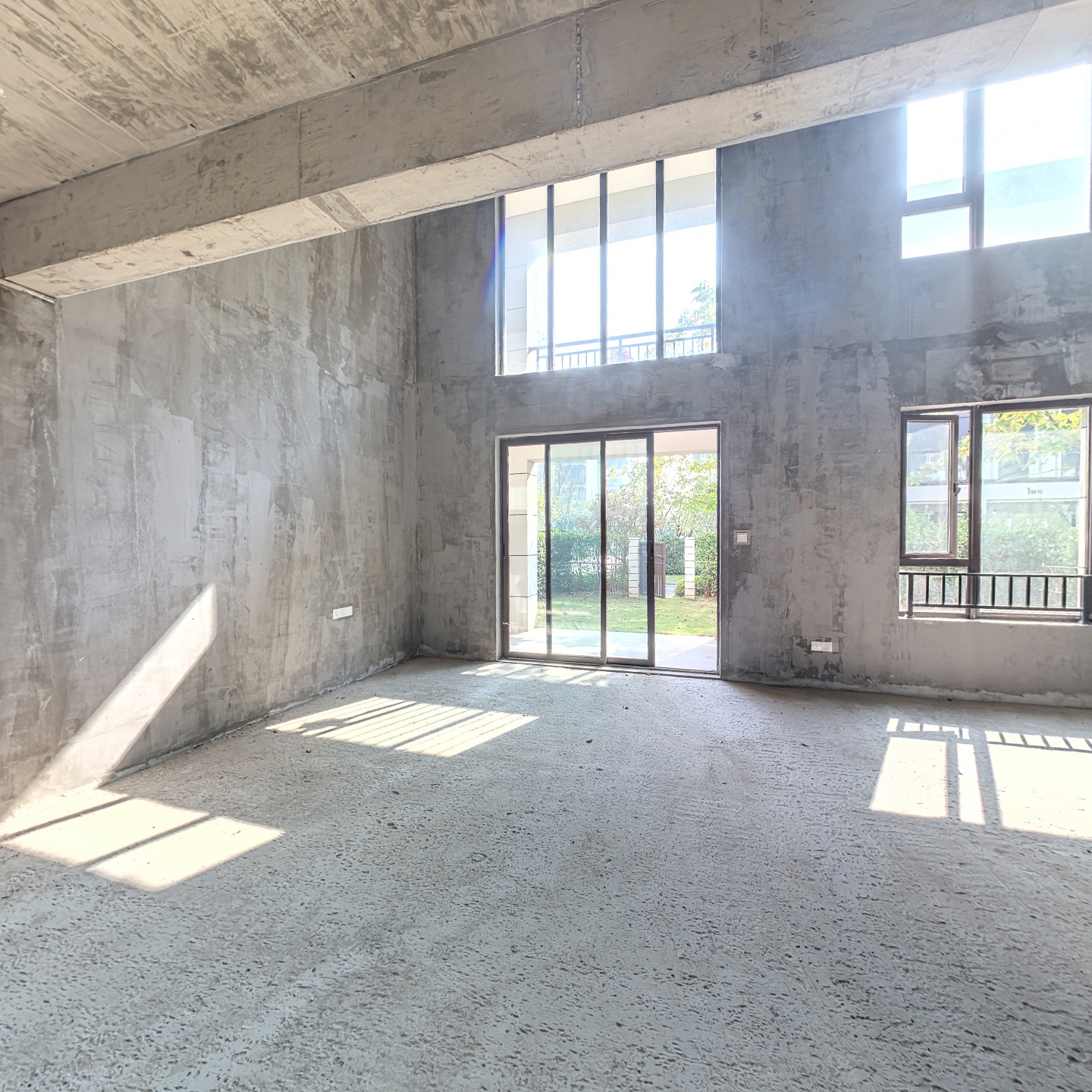 中建昭山印象下叠带100平花园  环境优美 人车分流