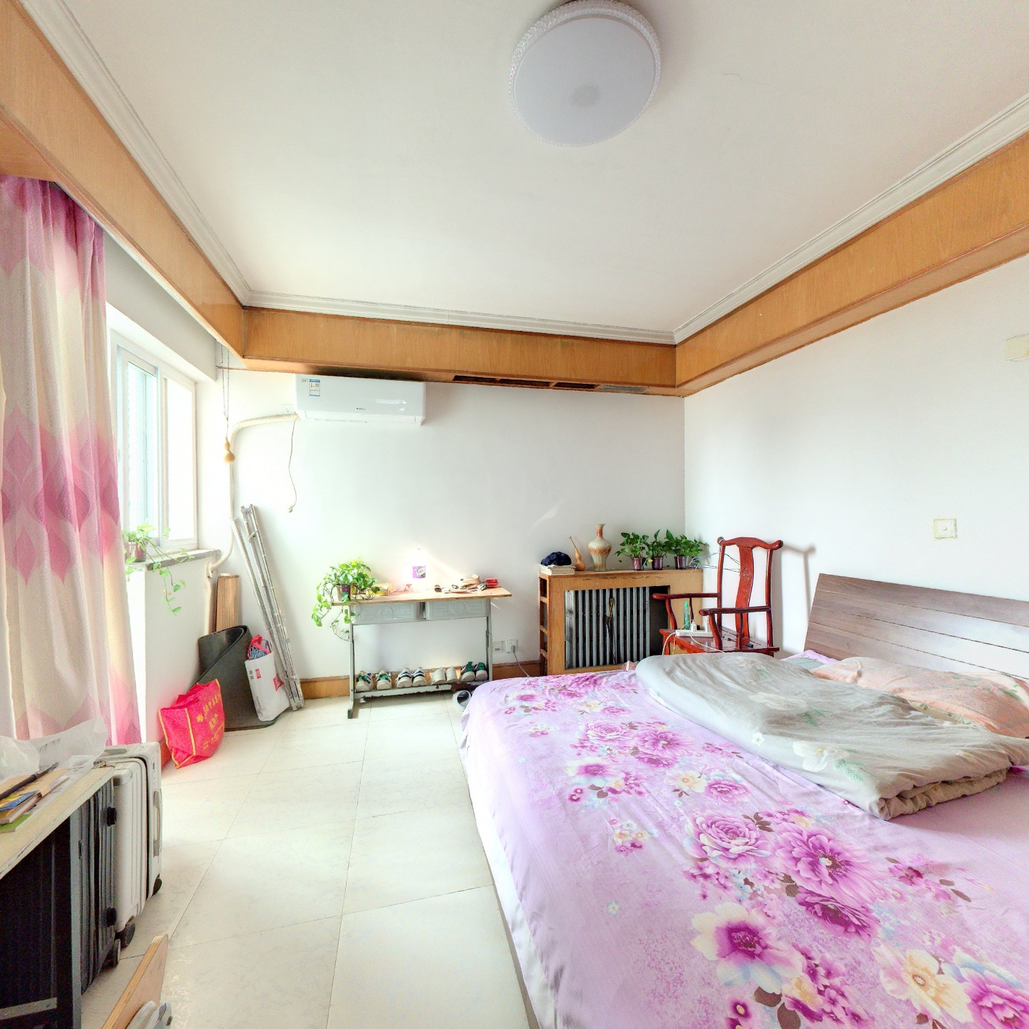 范阳路矿山局家属院两居。本满五年。