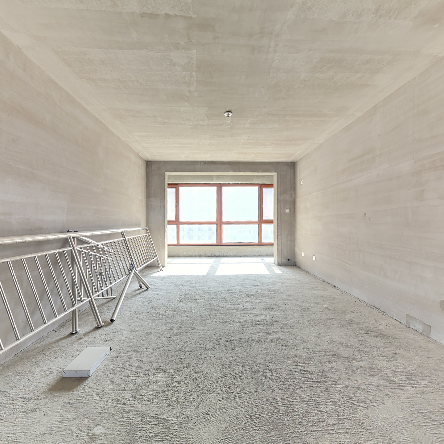 此房满二  好楼层 采光好 闹中取静小区 物业好