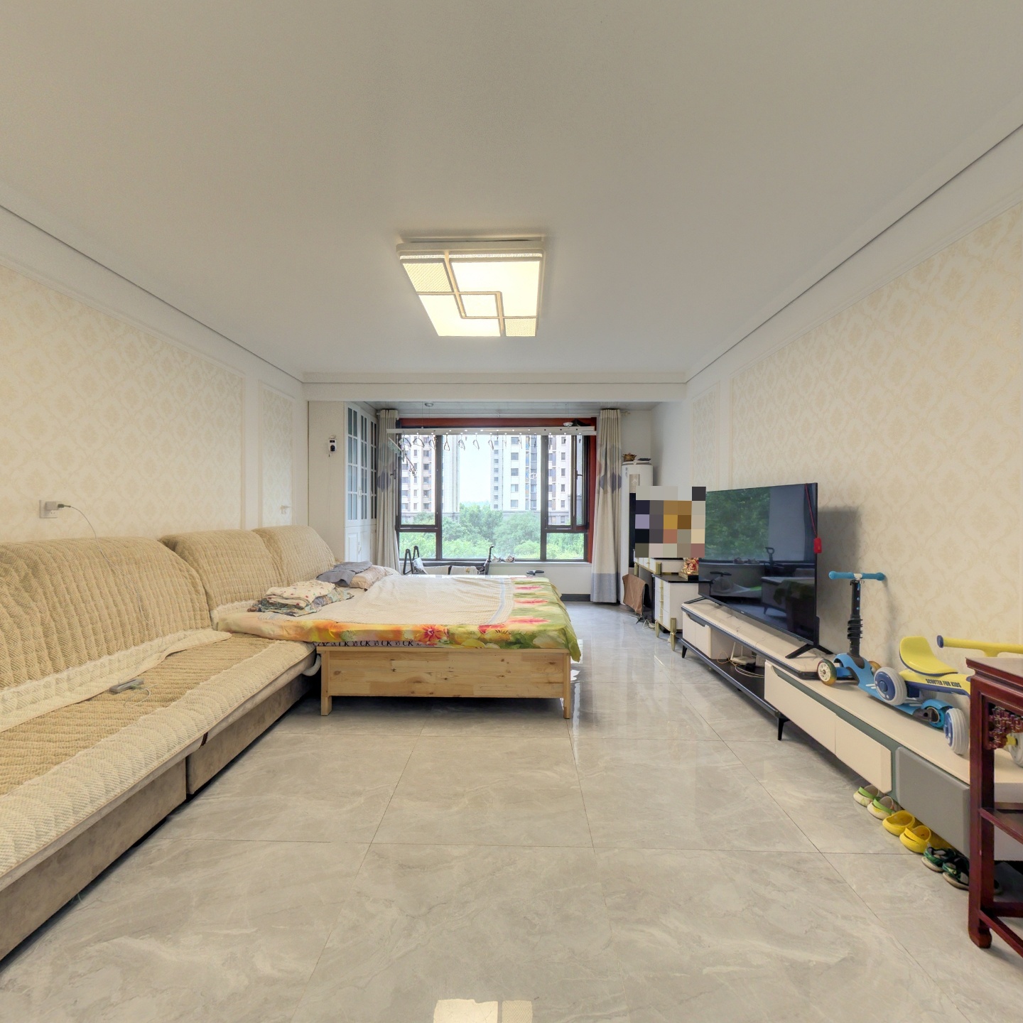 新干线，精装大三居，楼层采光好，户型格局方正