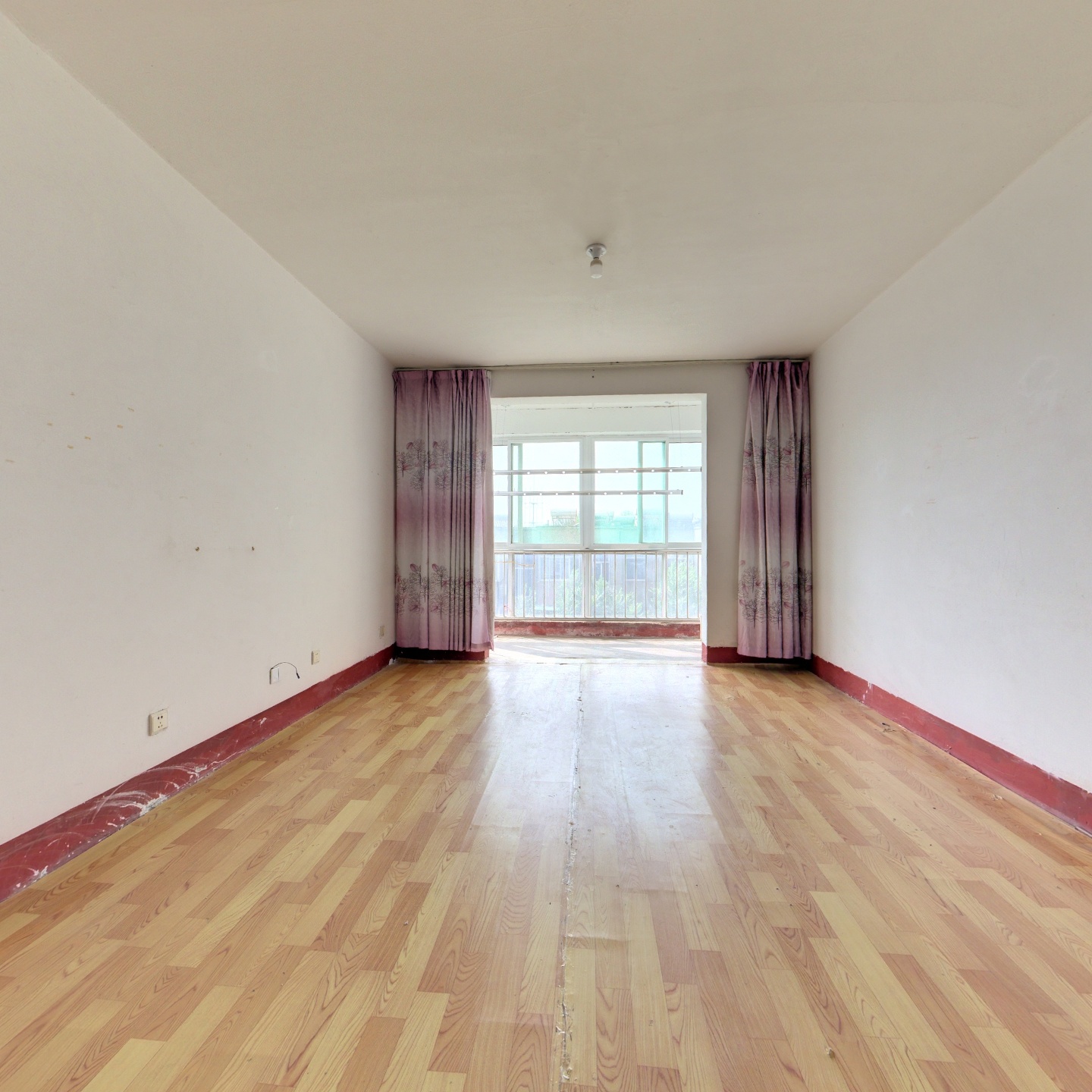 文化佳苑电梯5楼3室，精装修，有证