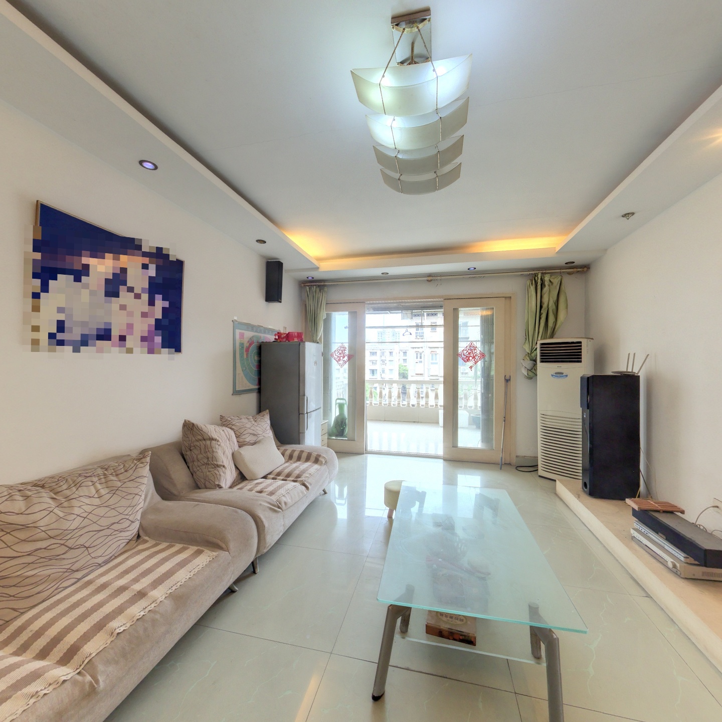 花园公寓,南北通透，有空中大花园，阳光房，家俱齐全