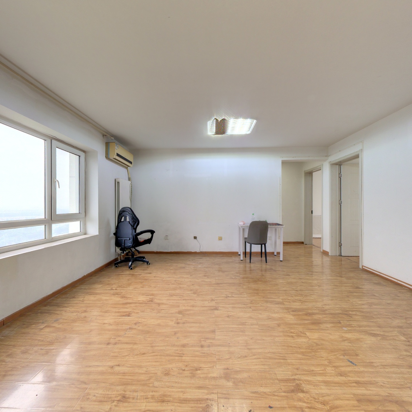 青荷里宸欣園 南北通透三居 東北角邊戶明衛(wèi) 高樓層