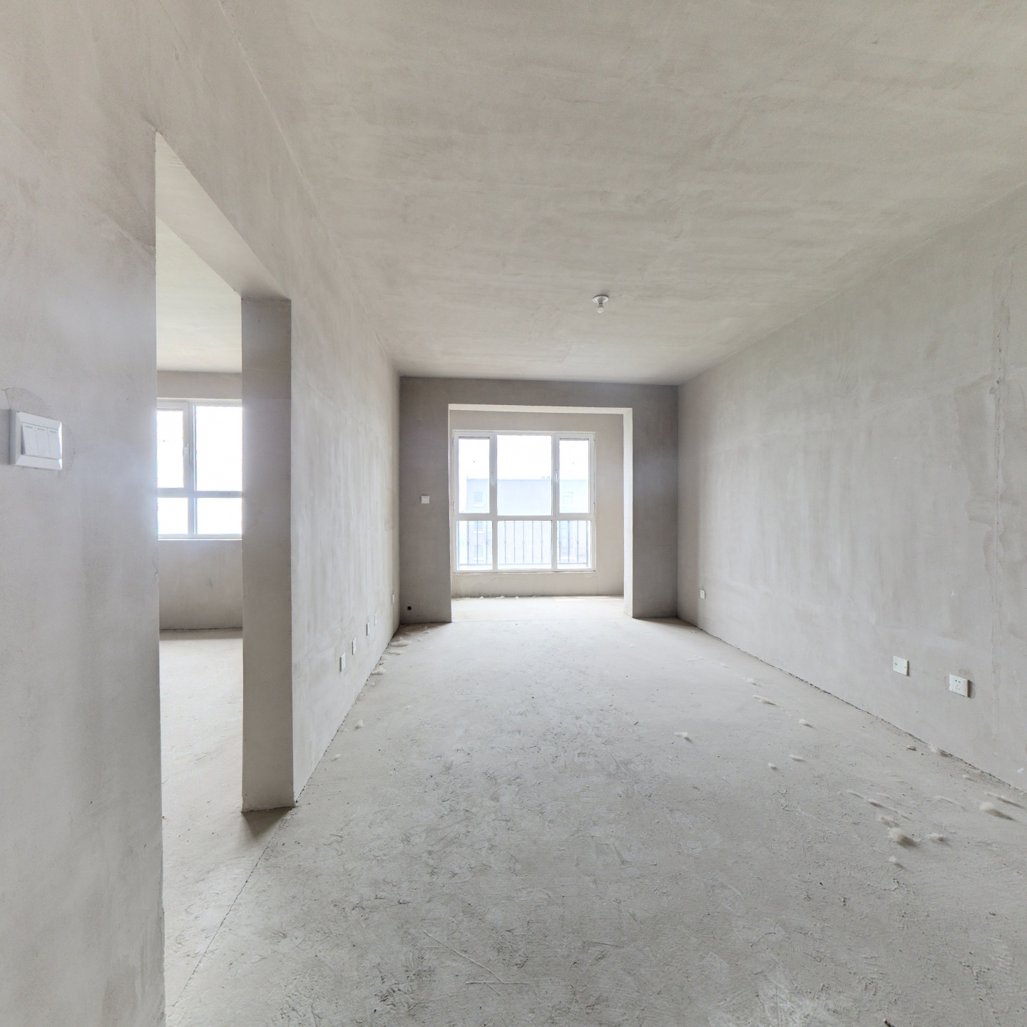 牛津花园，南向两居，人车分流，视野采光好