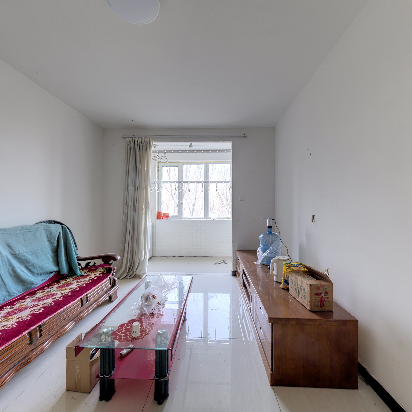 水岸花城西北一居方方正正中低楼层进出方便