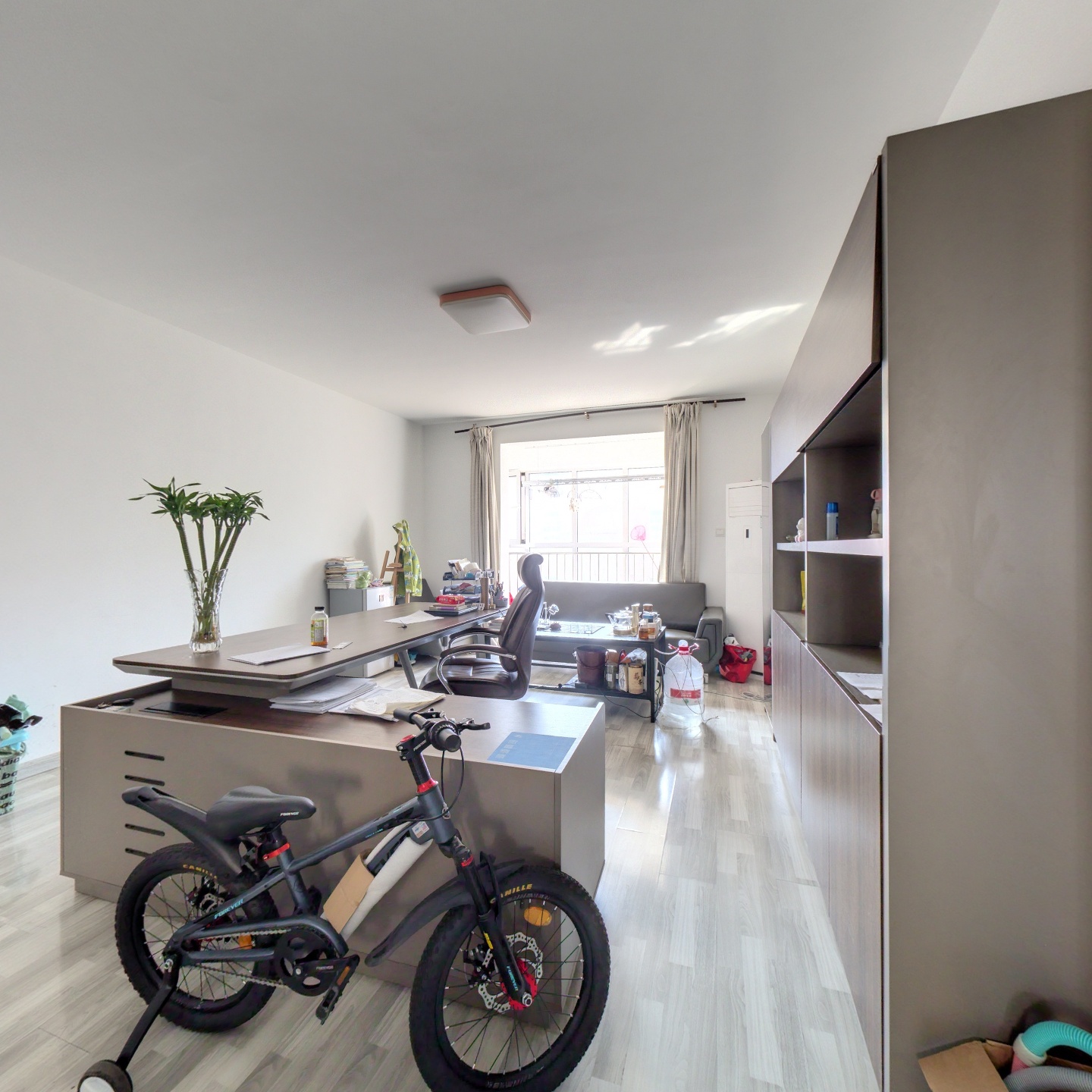 万悦城南北通透三居室带装修诚意出售